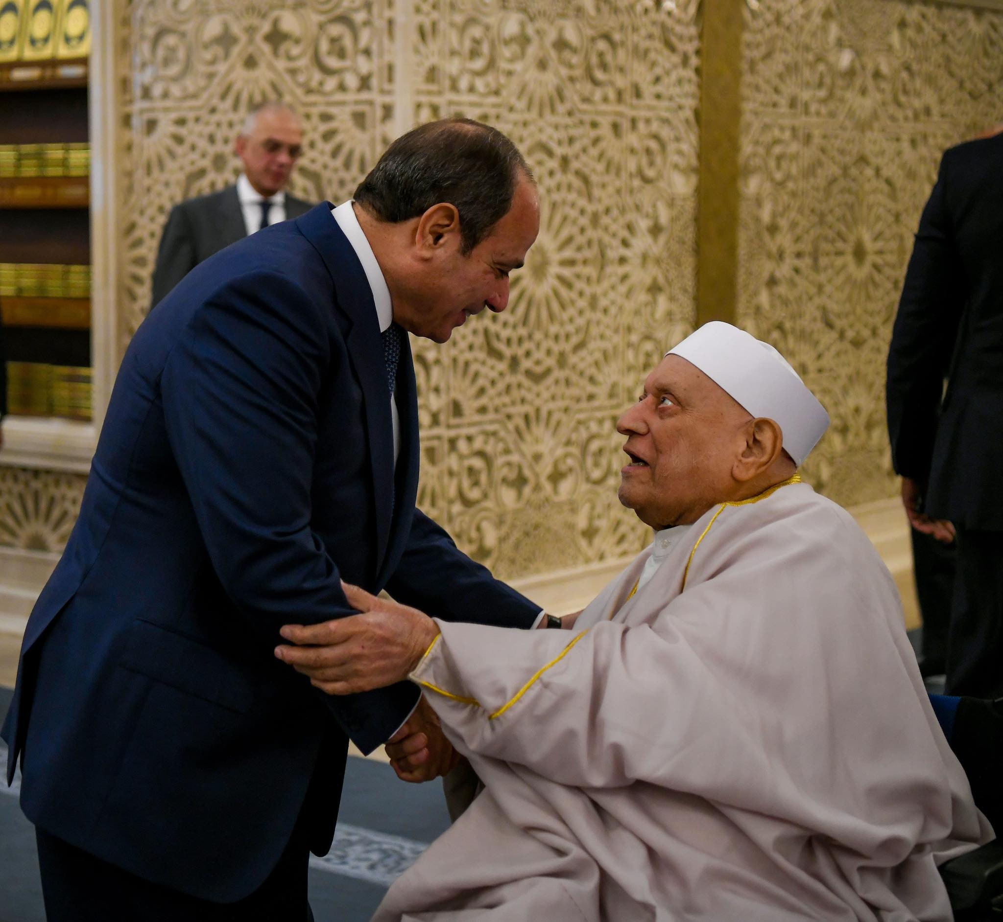 الرئيس السيسي يؤدي صلاة عيد الأضحى في مسجد مصر بالعاصمة الإدارية