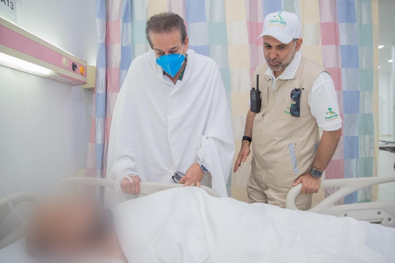 وزير الصحة ونظيره السعودي يطمئنان على الحالة الصحية للحجاج