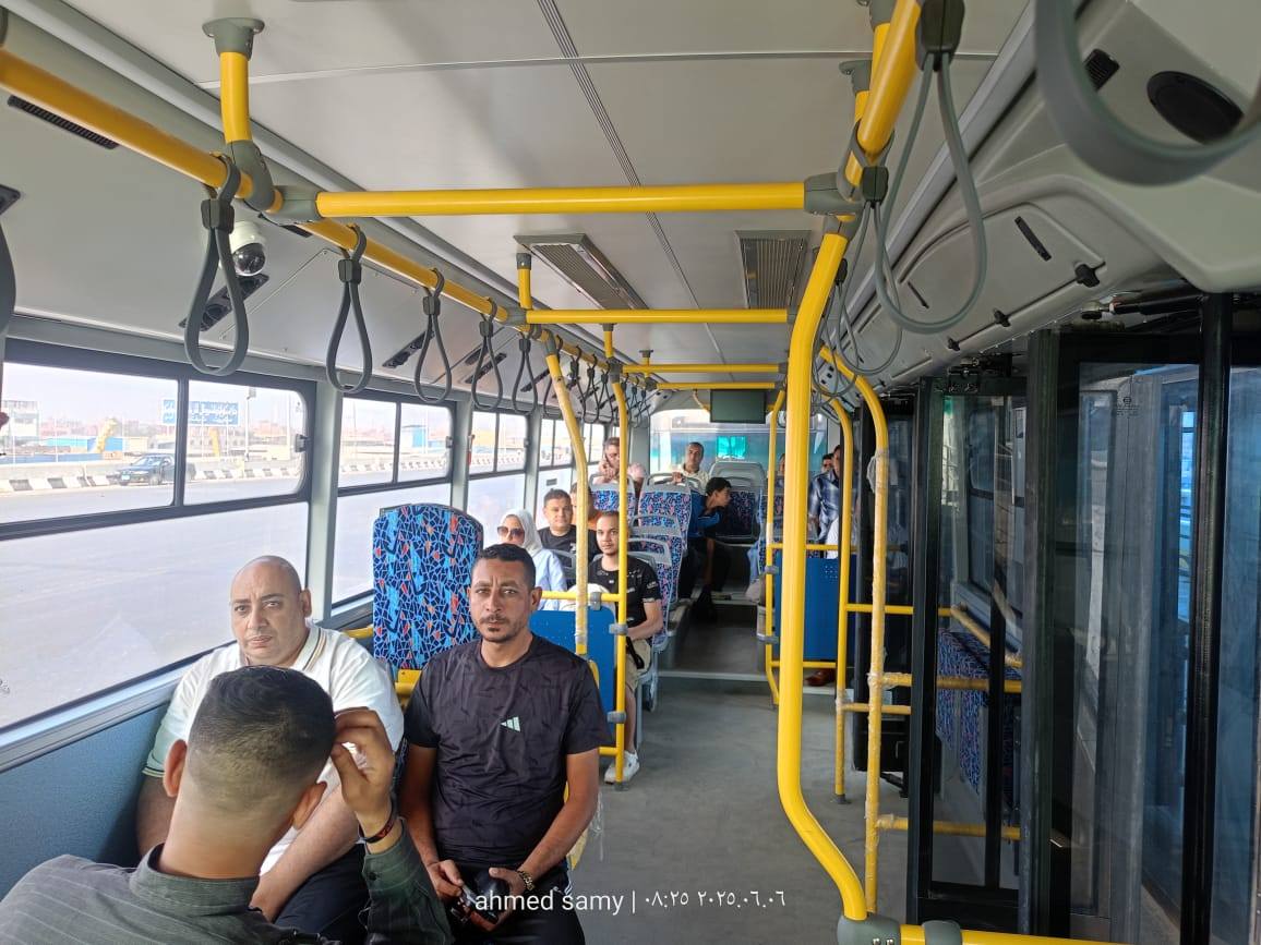 وزير الصناعة والنقل يتابع انتظام العمل بمرافق النقل والمواصلات