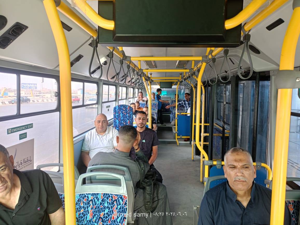 وزير الصناعة والنقل يتابع انتظام العمل بمرافق النقل والمواصلات