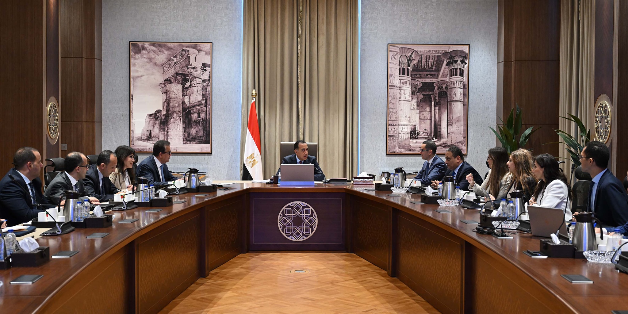 رئيس الوزراء يتابع الخطة الاستثمارية لقطاع الصحة