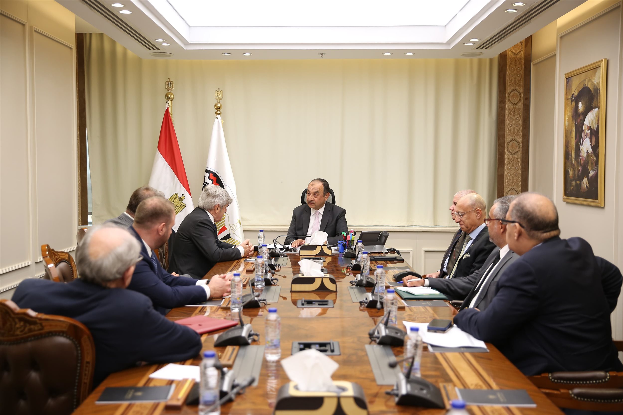وزير قطاع الأعمال مع رئيس مجموعة ماير تكنيمونت الإيطالية