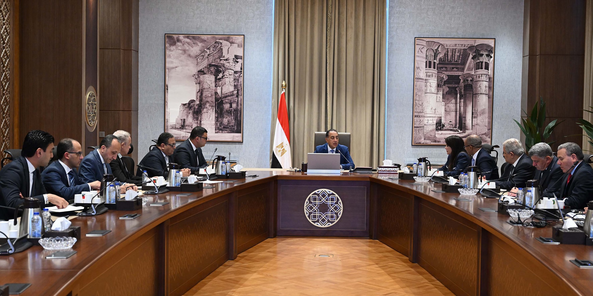 مدبولي يتابع خطط وإجراءات التوسع في مشروعات تحلية مياه البحر