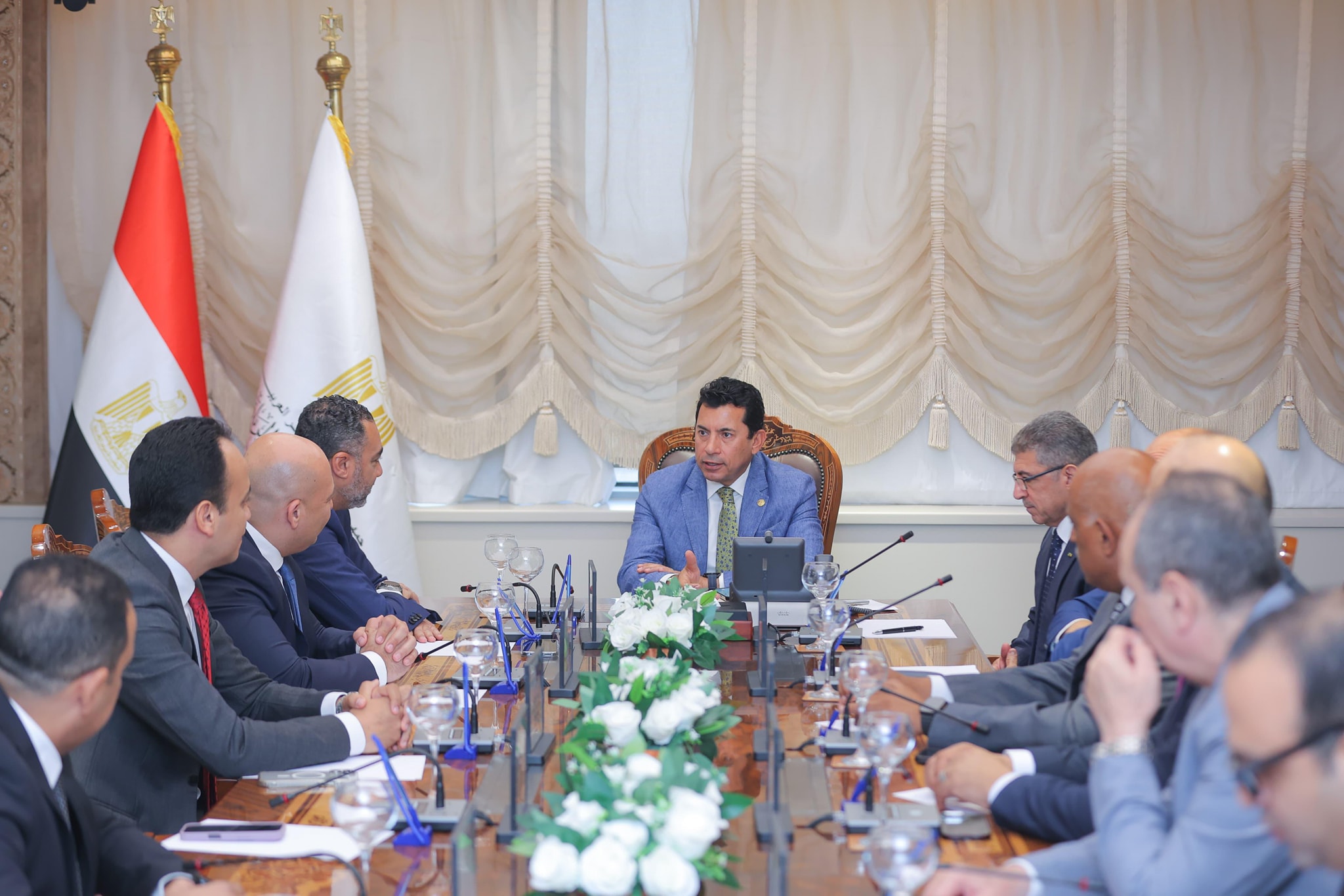 وزير الشباب والرياضة يشهد توقيع بروتوكول تعاون مع ڤودافون مصر