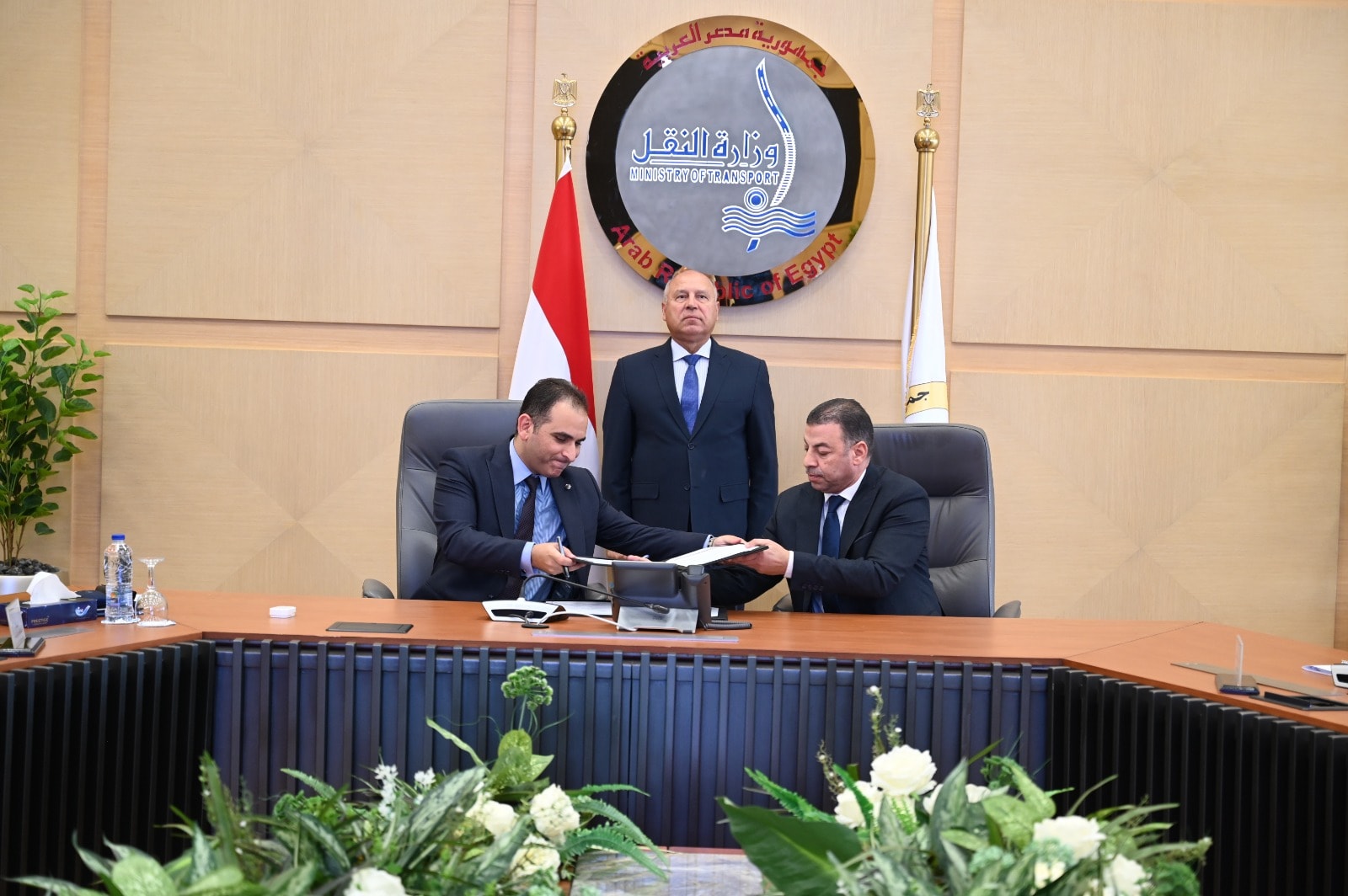 توقيع عقد ترخيص شركة رحلة رايدز للعمل في مجال نقل الركاب