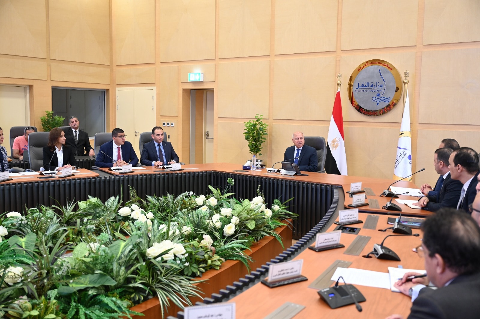 توقيع عقد ترخيص شركة رحلة رايدز للعمل في مجال نقل الركاب