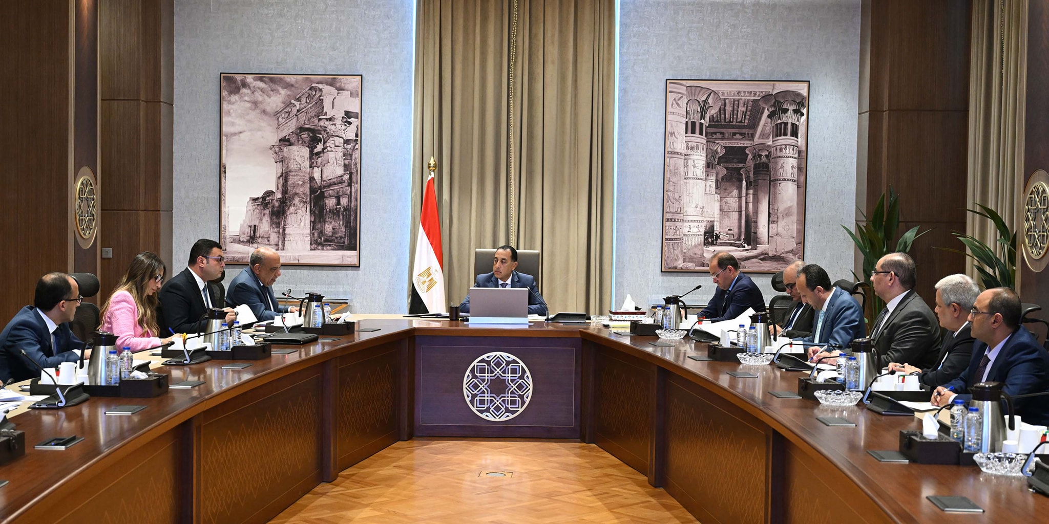 مدبولي يتابع فض التشابكات المالية بين عدد من الجهات الحكومية