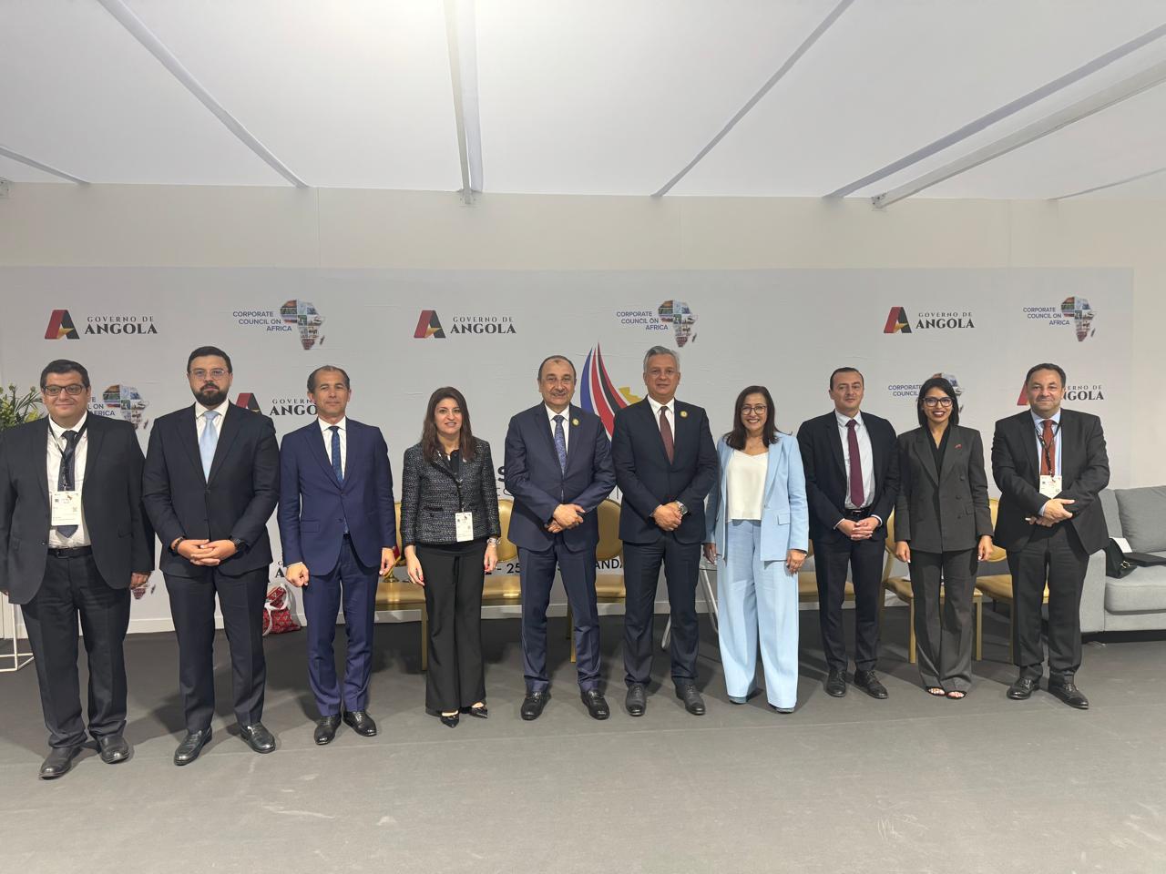 وزير قطاع الأعمال العام يجتمع مع وزير الاستثمار المغربي