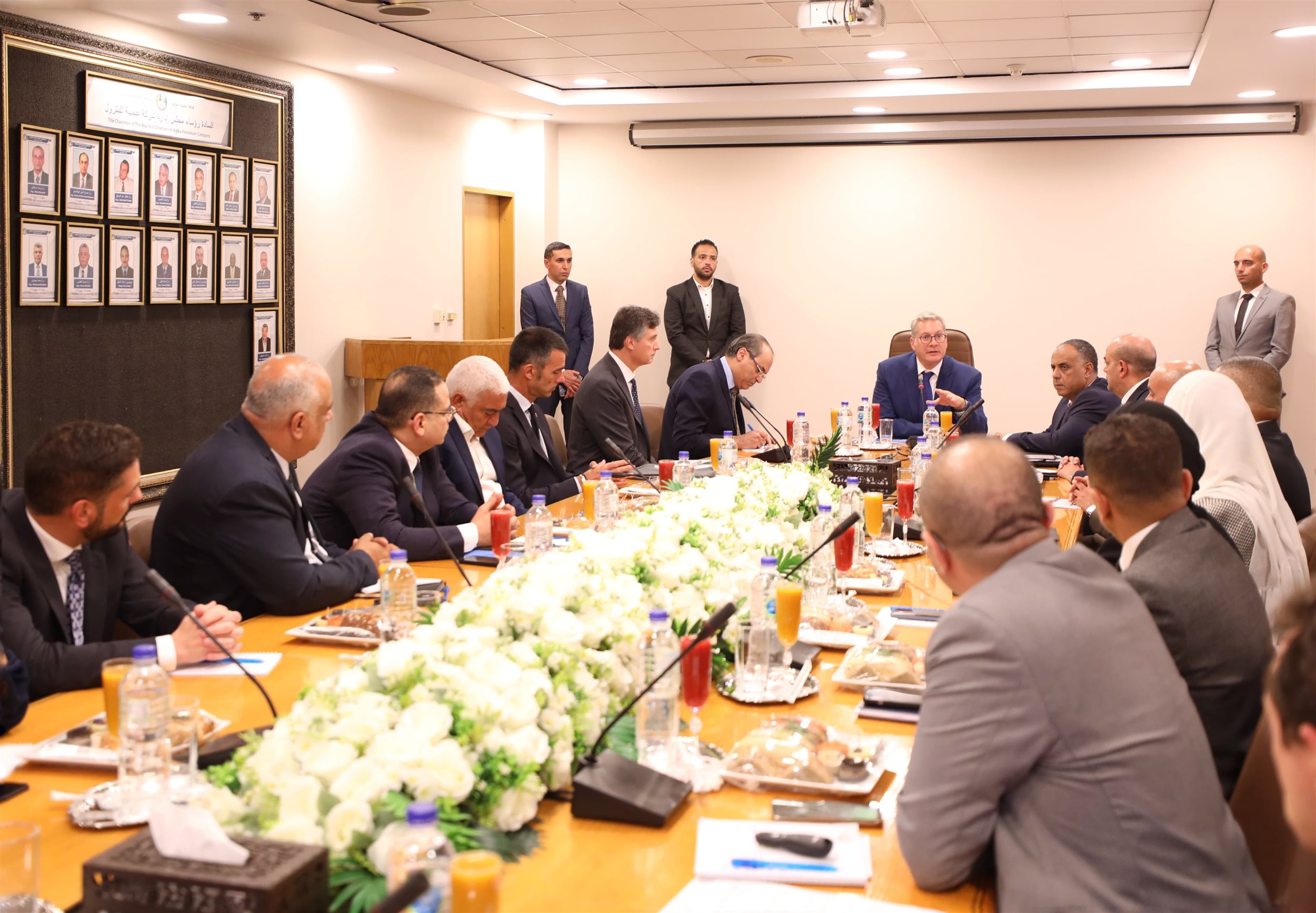 وزير البترول في زيارة إلى مقر شركة عجيبة للبترول