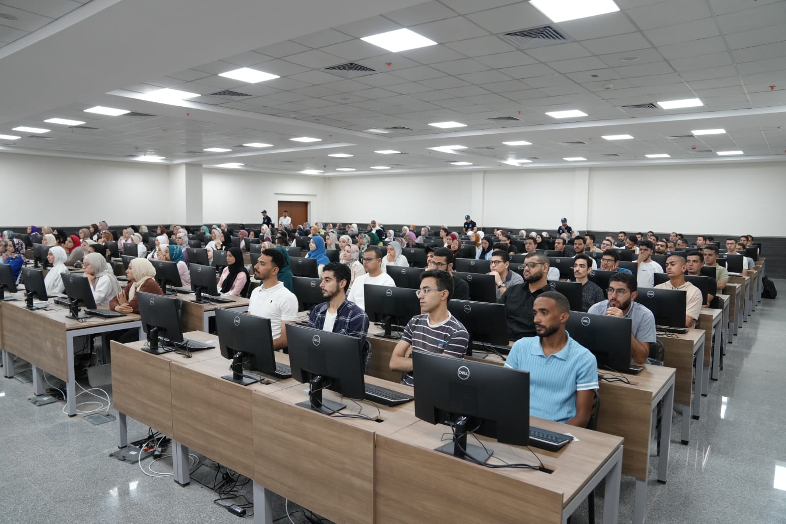 وزير الاتصالات يلتقى بالمتقدمين للإلتحاق بمبادرة الرواد الرقميون
