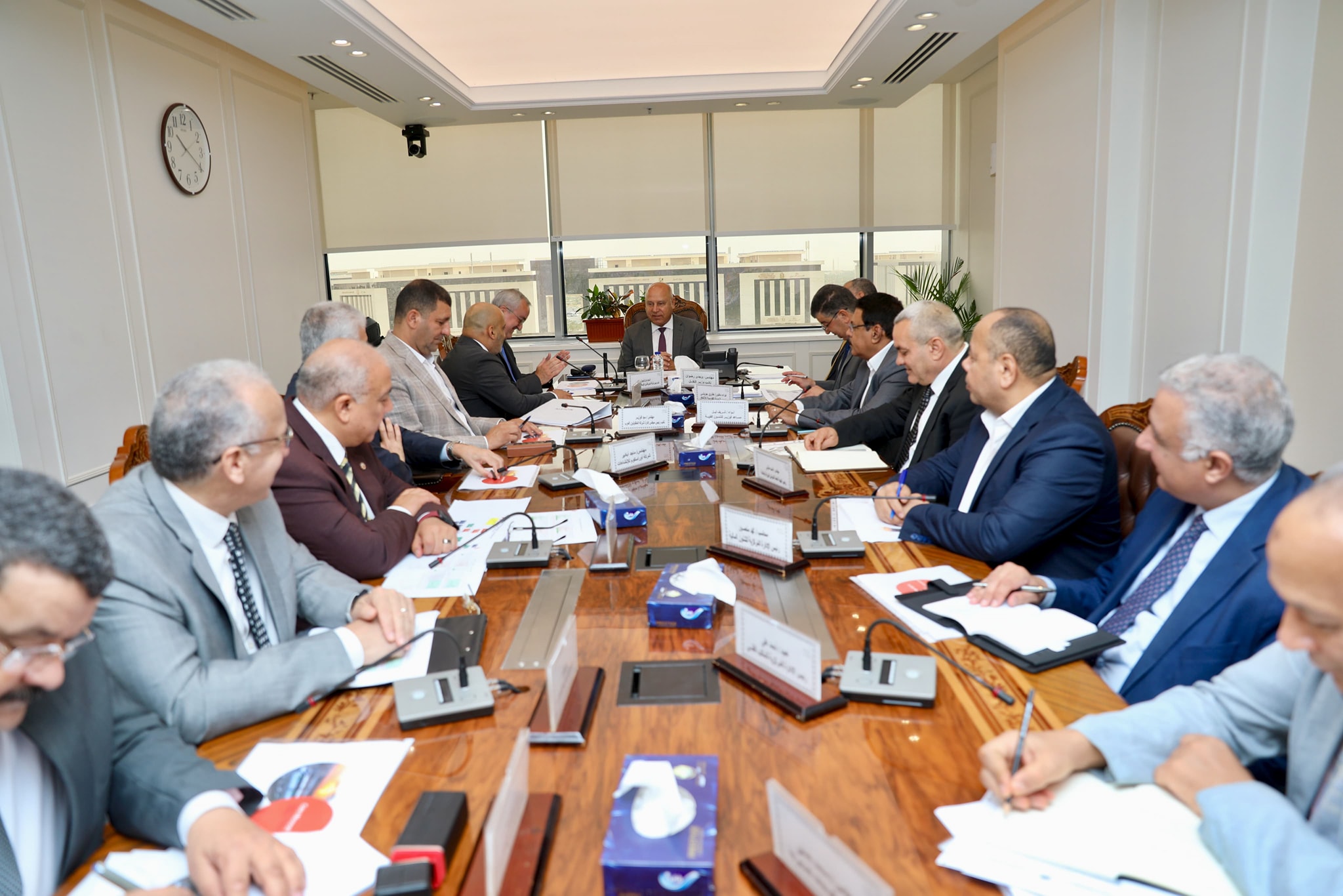 وزير الصناعة والنقل يلتقي نائب رئيس شركة الستوم الفرنسية