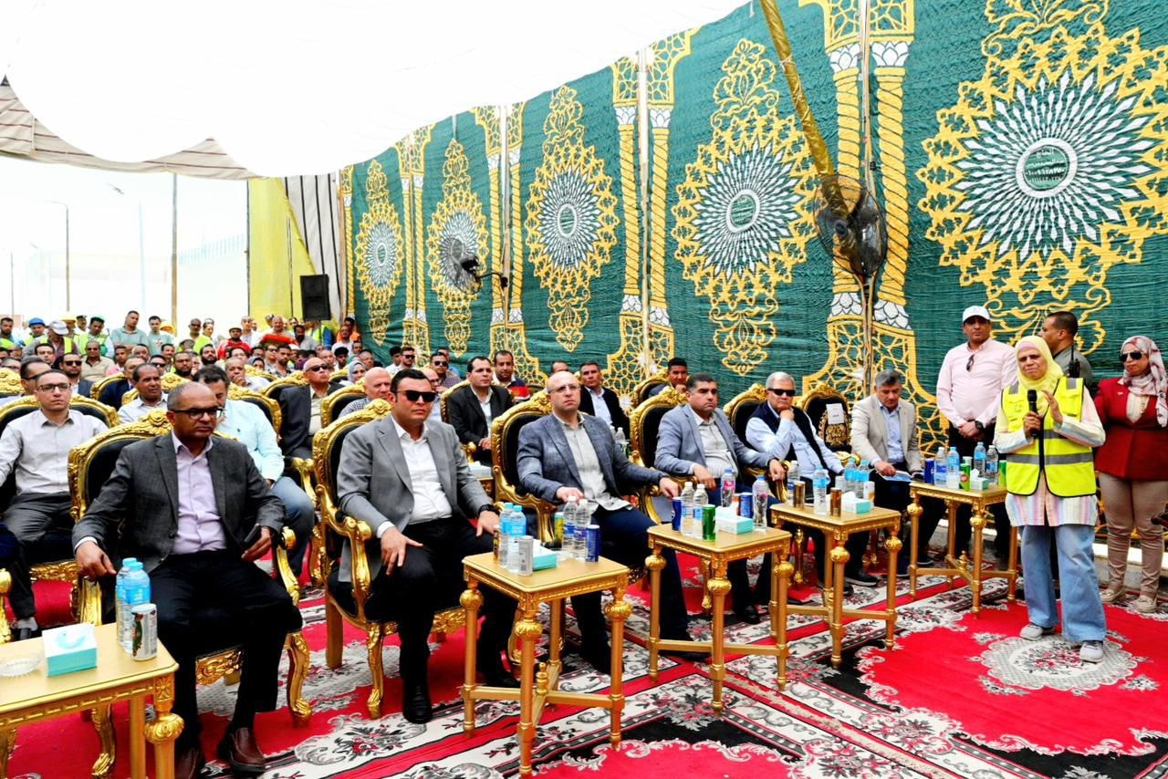 وزير الإسكان ومحافظ بني سويف يتابعان سير العمل بمنظومتي مياه الشرب والصرف الصحي