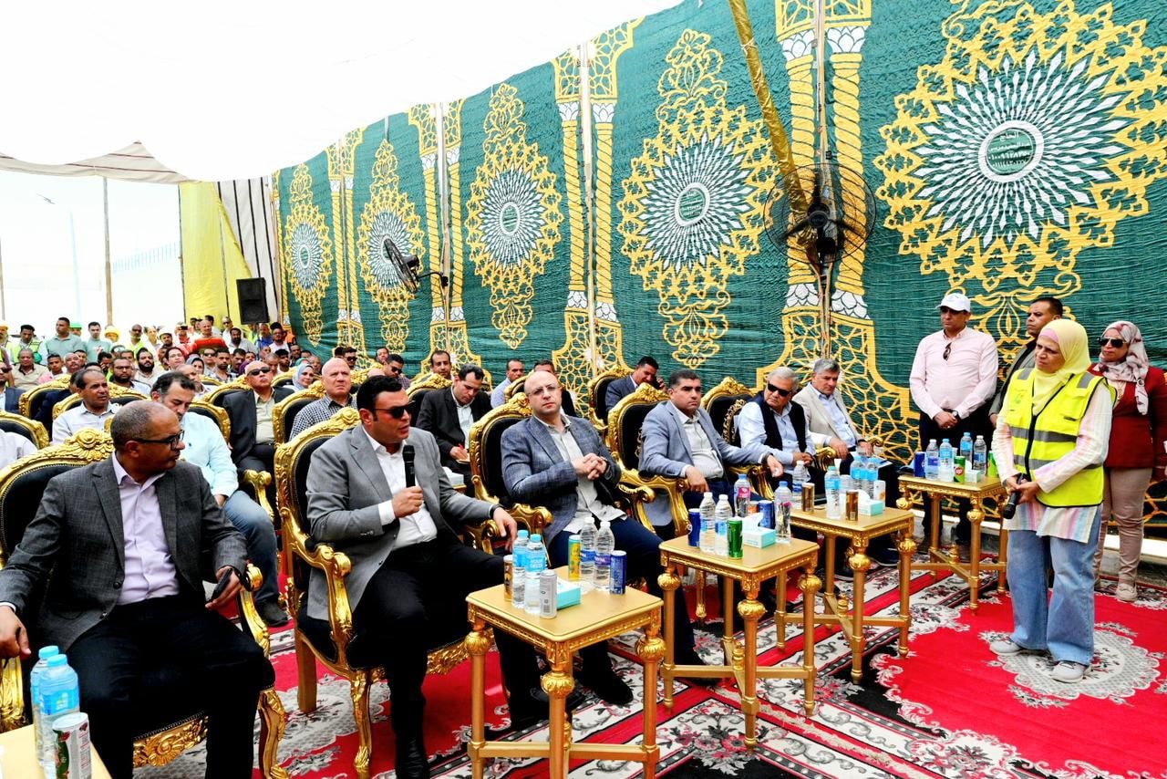 وزير الإسكان ومحافظ بني سويف يتابعان سير العمل بمنظومتي مياه الشرب والصرف الصحي