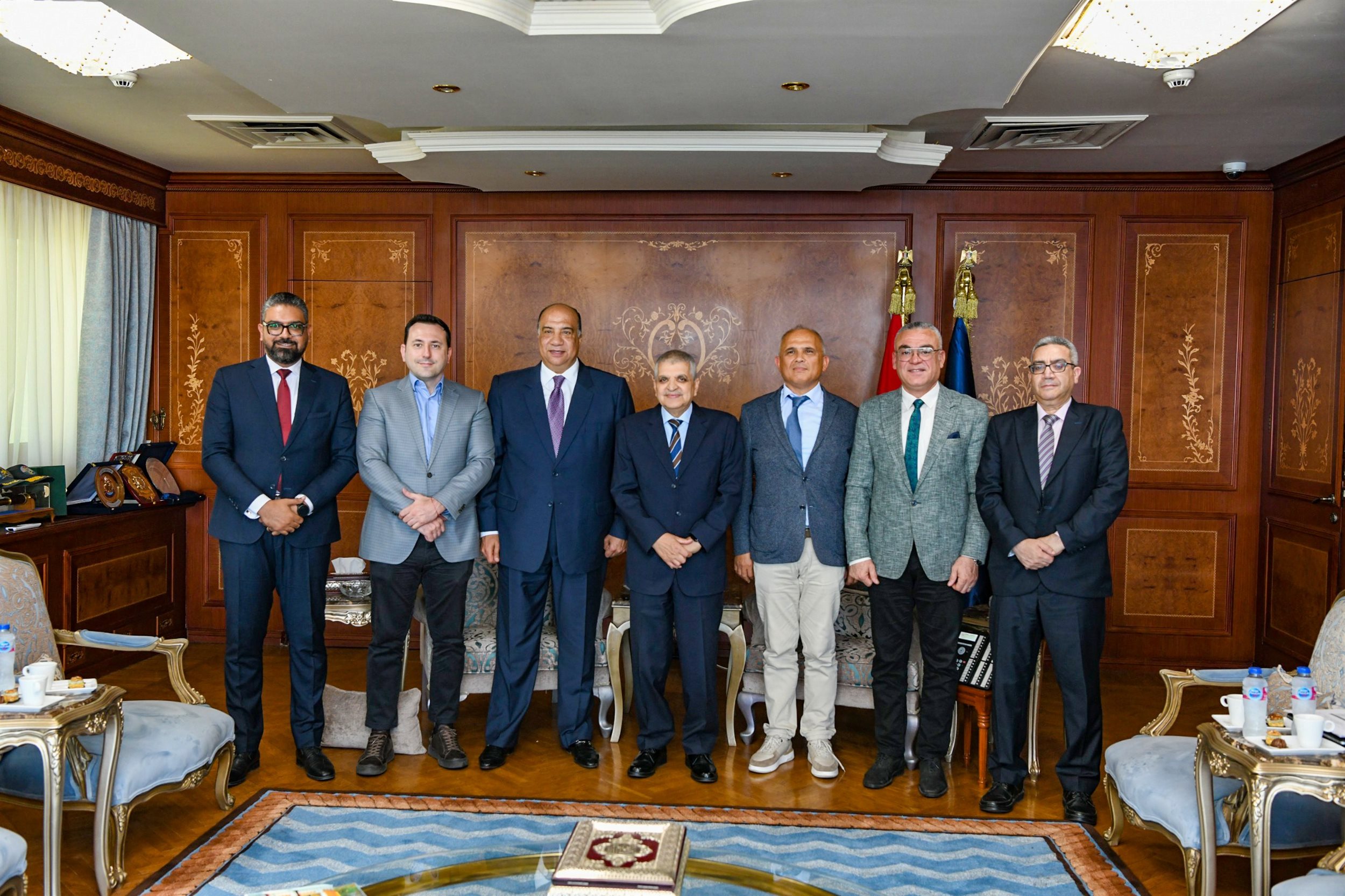 أسامة ربيع مع رئيس شركة أركاس إيجيبت للتوكيلات الملاحية