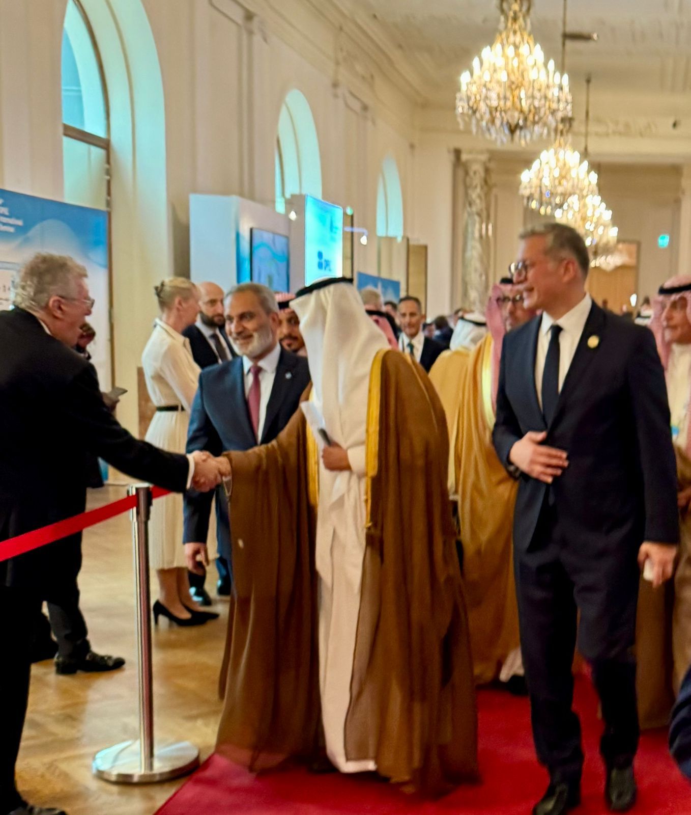 وزير البترول يشارك في اجتماع منظمة الدول المصدرة للبترول