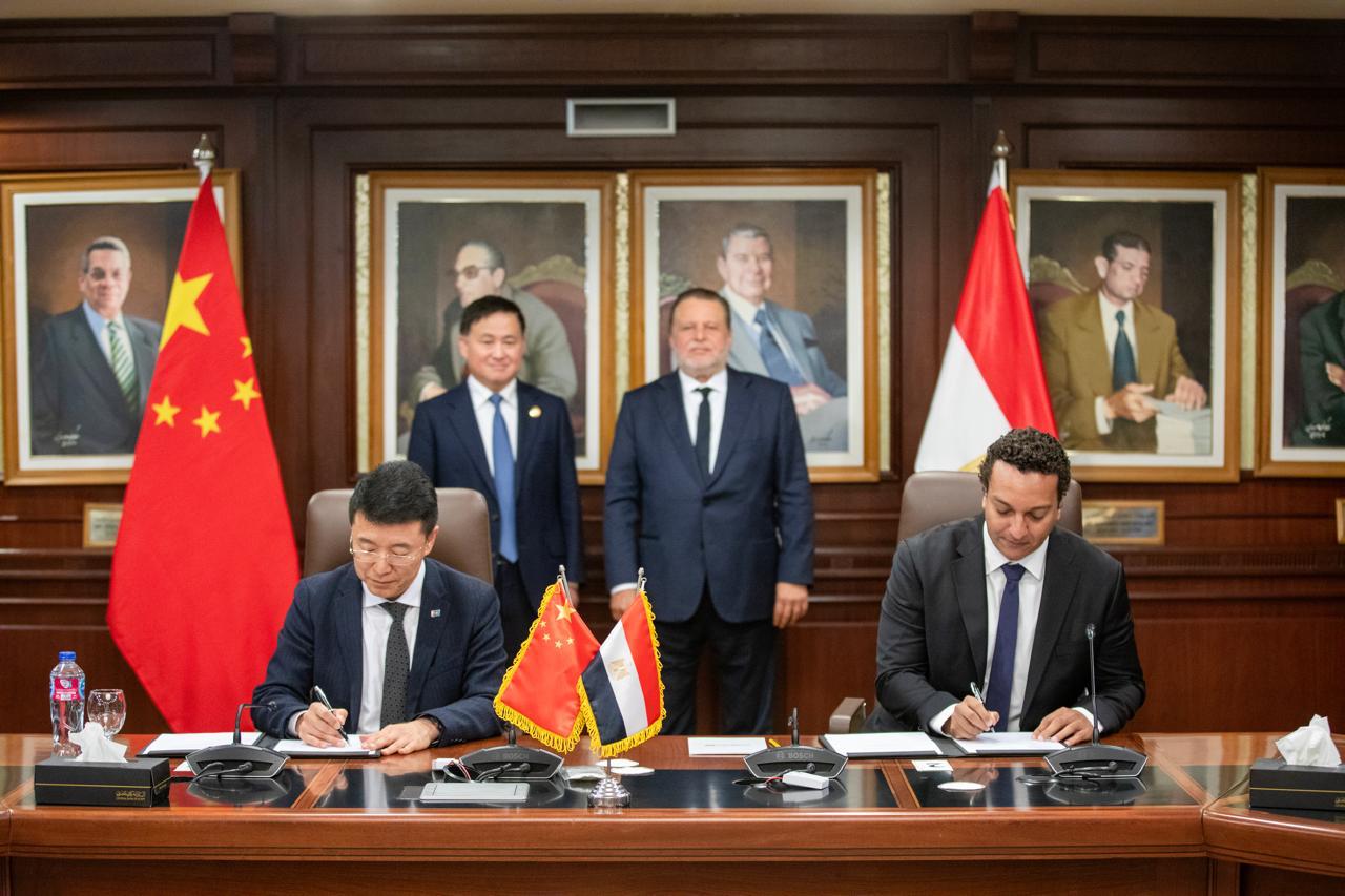 محافظ المركزي نظيره الصيني يشهدان توقيع ثلاث مذكرات تفاهم
