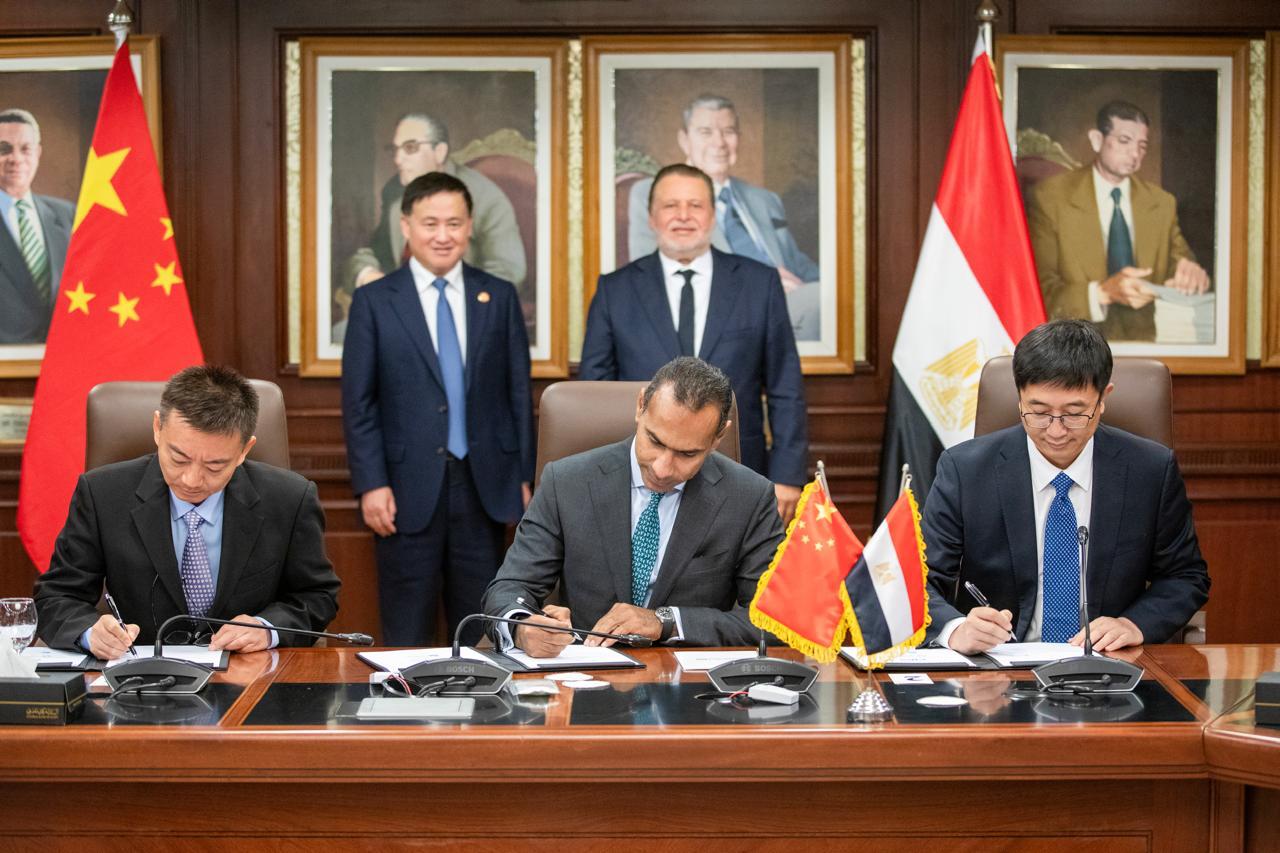 محافظ المركزي نظيره الصيني يشهدان توقيع ثلاث مذكرات تفاهم