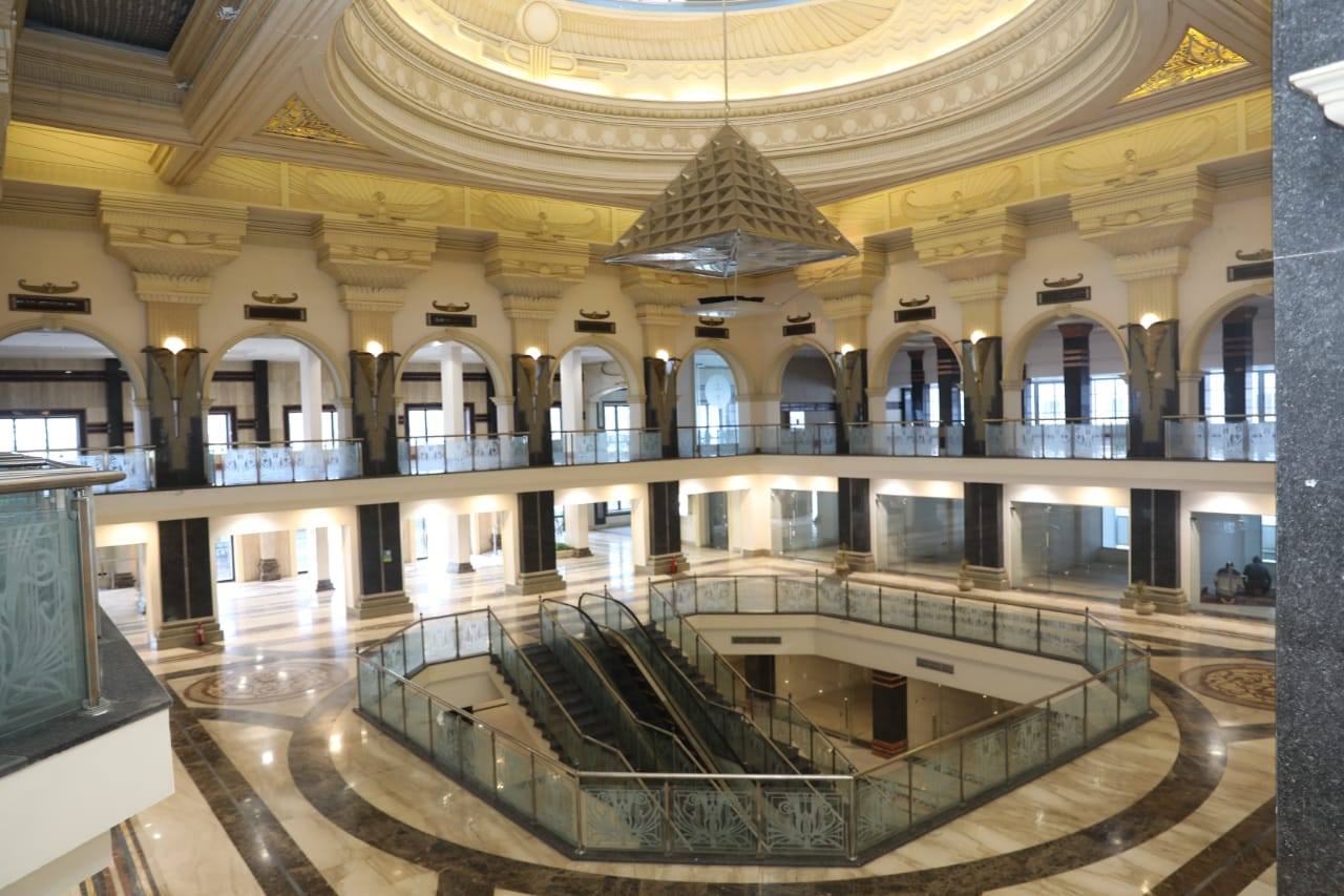 الوزير يتفقد محطة الركاب السياحية بميناء الإسكندرية
