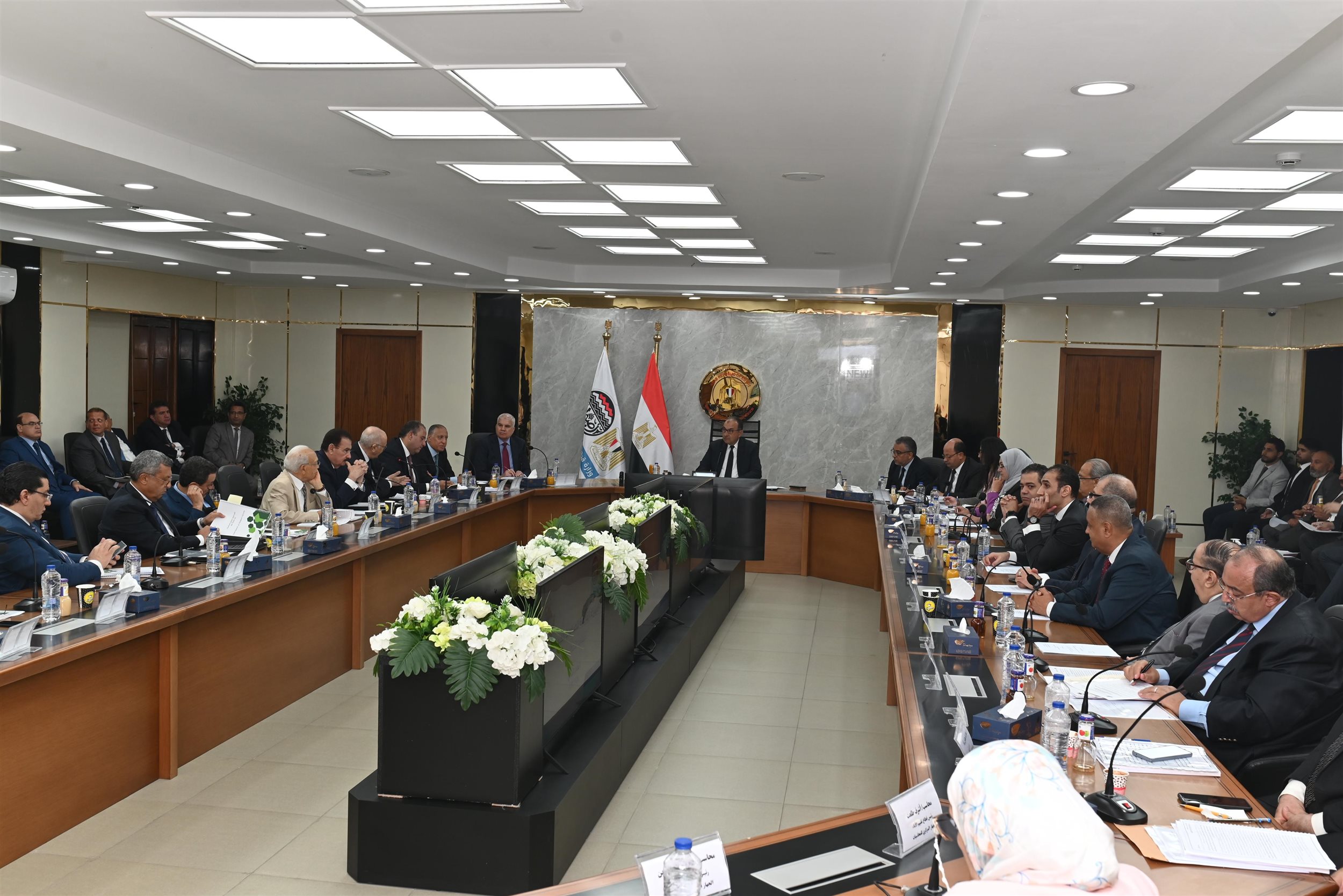 وزير قطاع الأعمال يترأس الجمعية العامة لـ القابضة الكيماوية