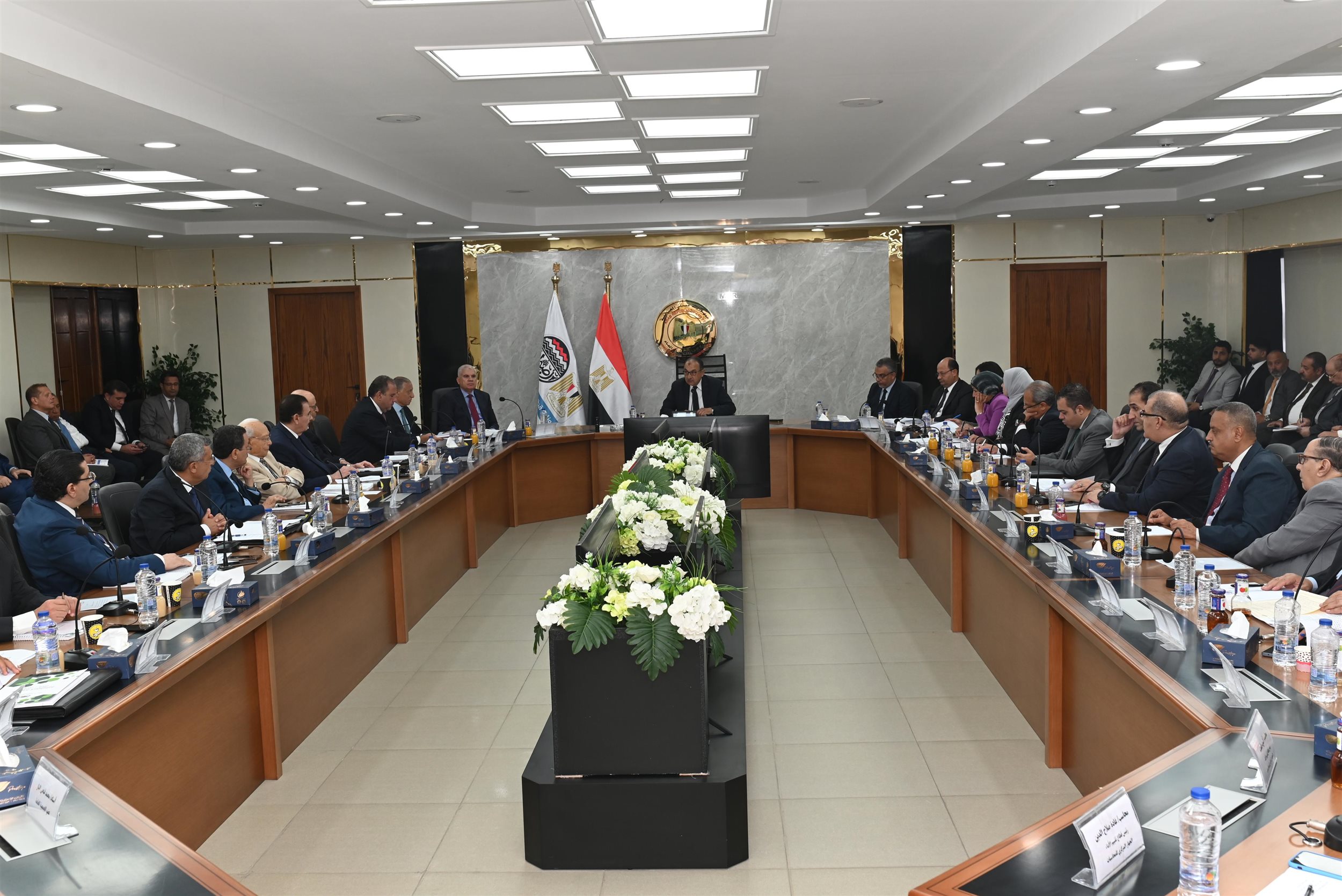 وزير قطاع الأعمال يترأس الجمعية العامة لـ القابضة الكيماوية