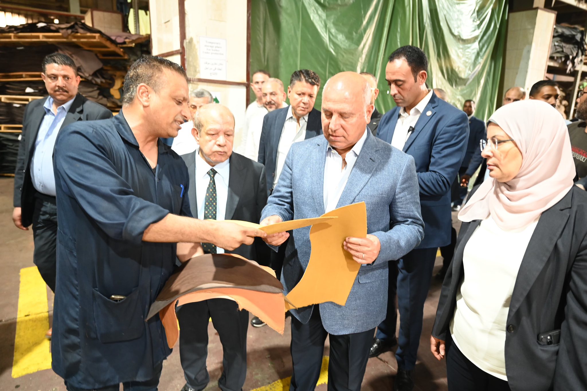 الوزير يتفقد عدد من المشروعات الصناعية بمحافظة المنوفية