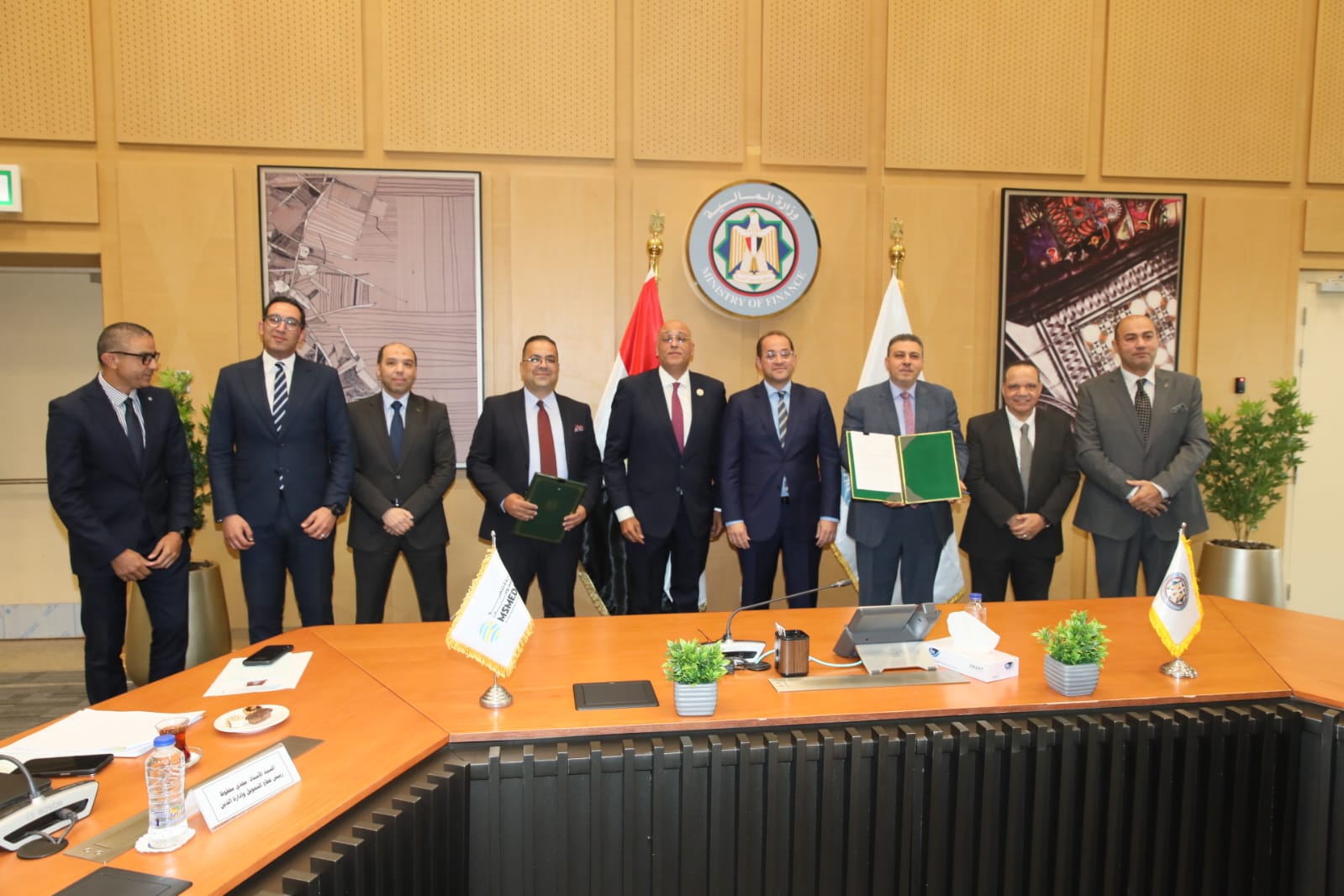 وزير المالية يجتمع مع الرئيس التنفيذي لجهاز تنمية المشروعات