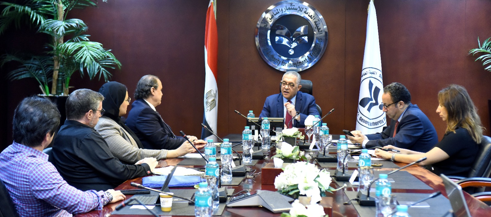 وزير الاستثمار يجتمع مع رئيس المجلس التصديري للغزل والمنسوجات