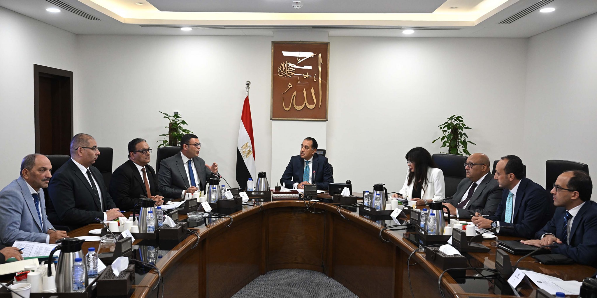 مدبولي يتابع تسليم وحدت سكنية للمنتقلين إلى العاصمة الإدارية