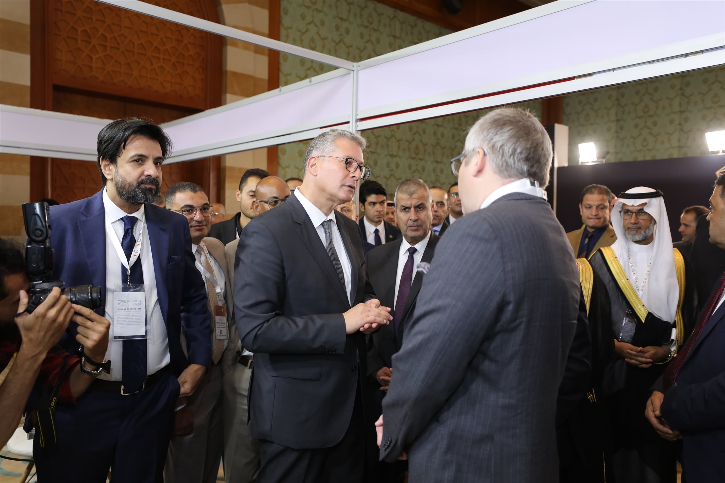 وزير البترول يفتتح المعرض المصاحب لمنتدى مصر للتعدين
