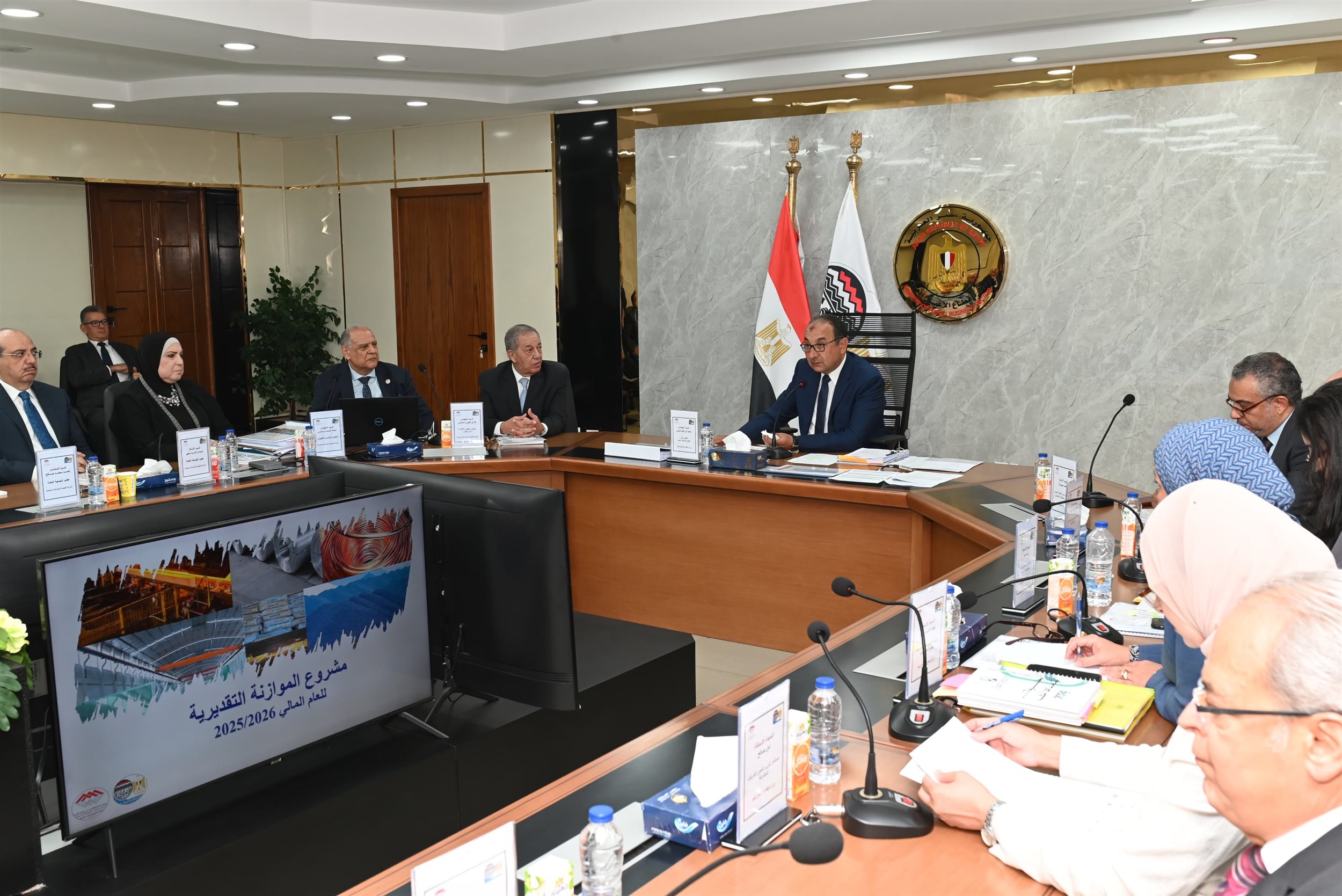 وزير قطاع الأعمال يترأس الجمعية العامة لـ القابضة للصناعات المعدنية