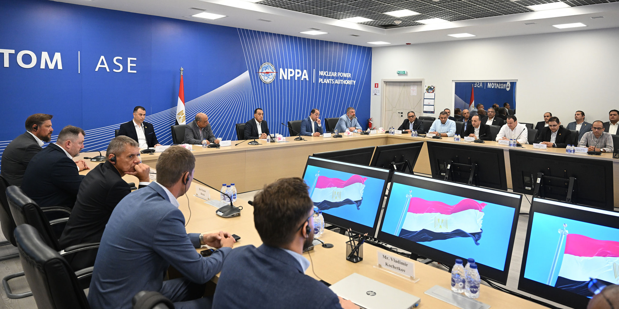 رئيس الوزراء يتفقد موقع إنشاء المحطة النووية بالضبعة