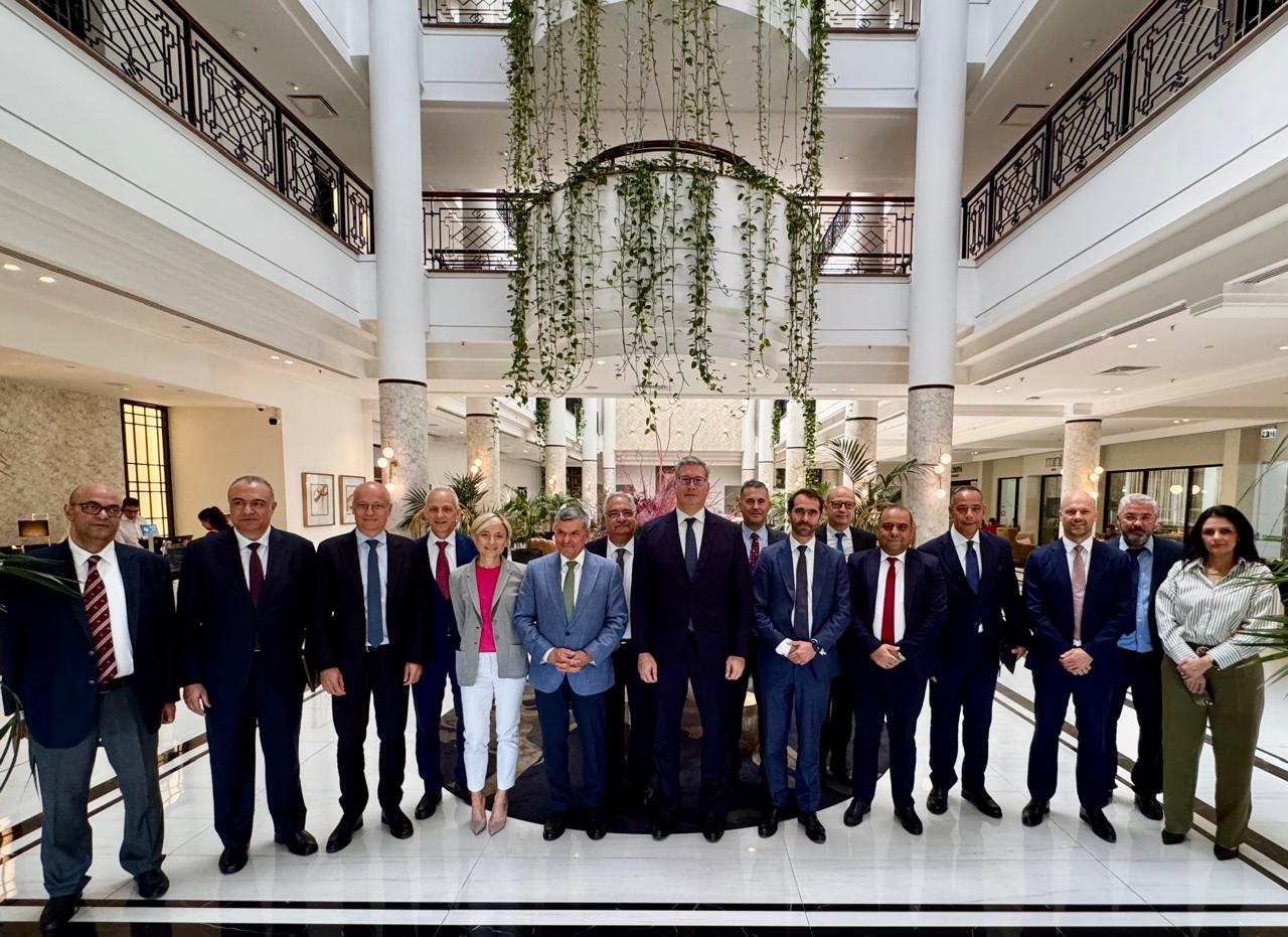 وزير البترول يجتمع مع وزير الطاقة والتجارة والصناعة القبرصي