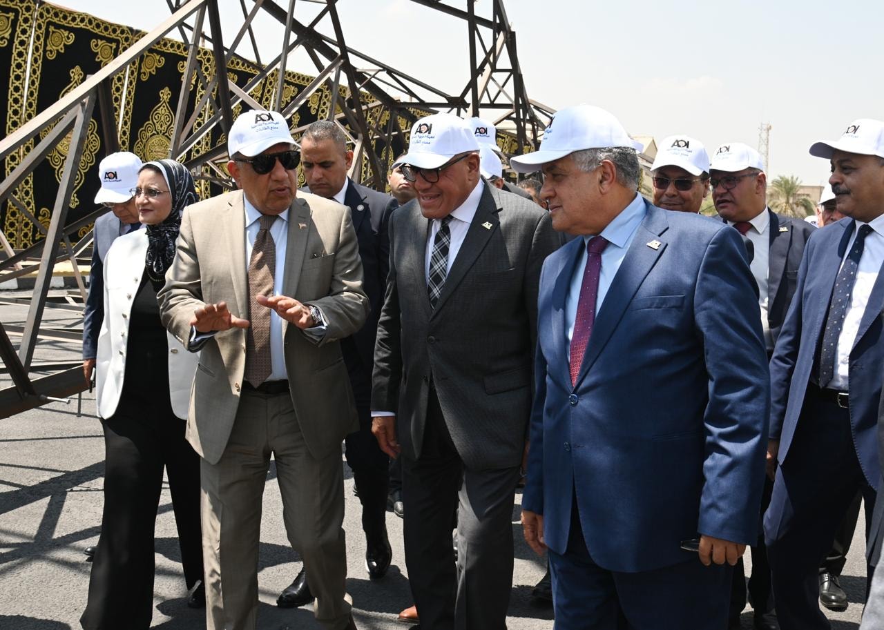 افتتاح خط إنتاج أبراج كهرباء الجهد العالي والفائق بمصنع الطائرات