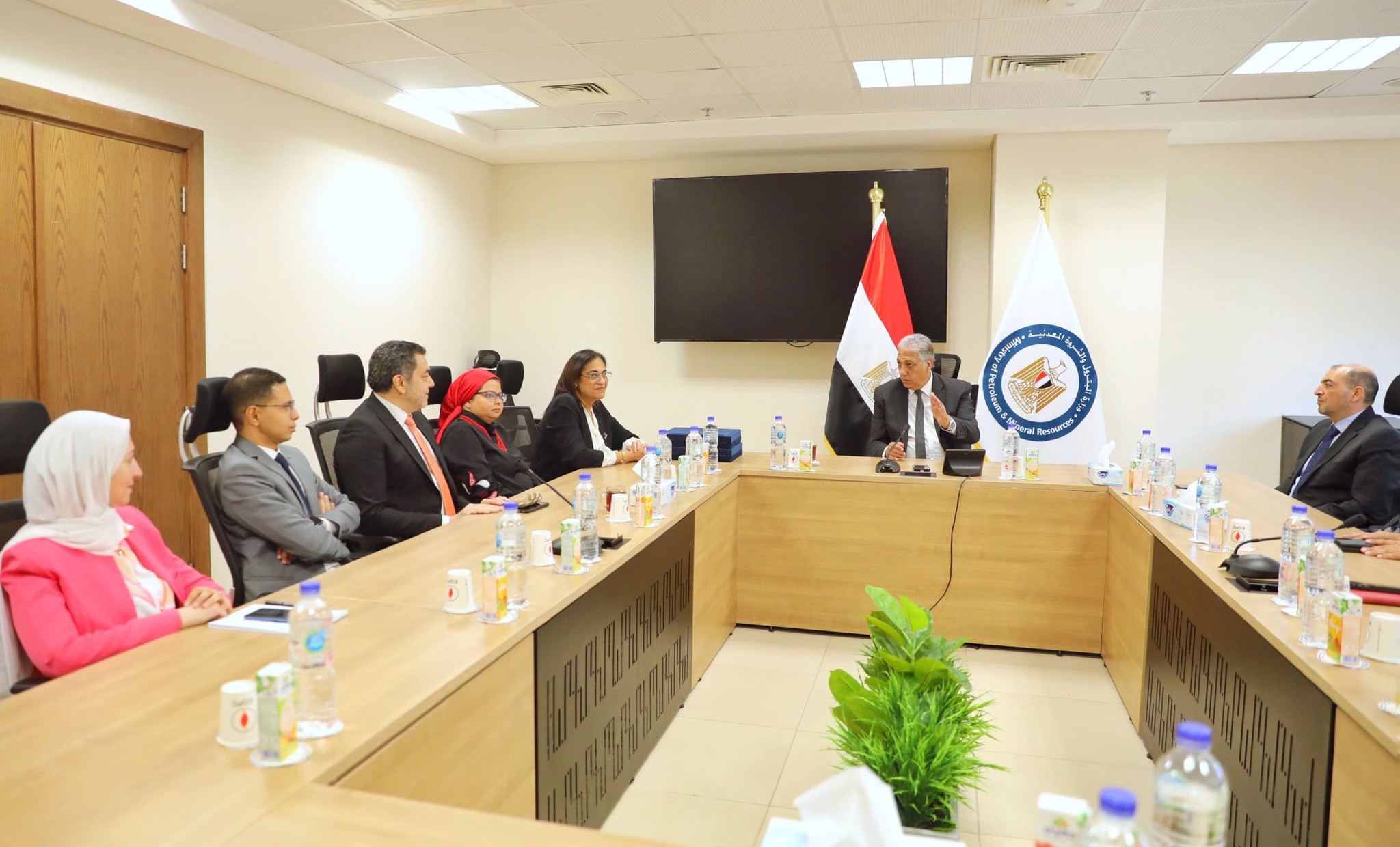 مبنى وزارة البترول يحصل على شهادتي الأيزو في السلامة والصحة المهنية