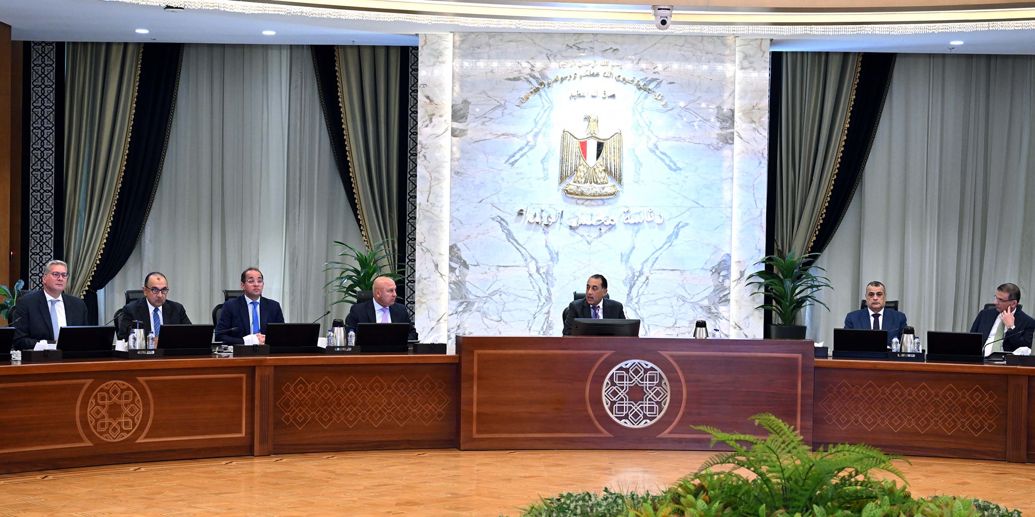 رئيس الوزراء يتابع جهود النهوض بصناعة الأسمدة