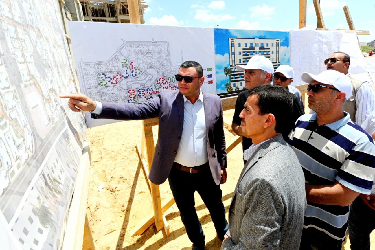 وزير الإسكان يتفقد وحدات مبادرة سكن لكل المصريين ببرج العرب