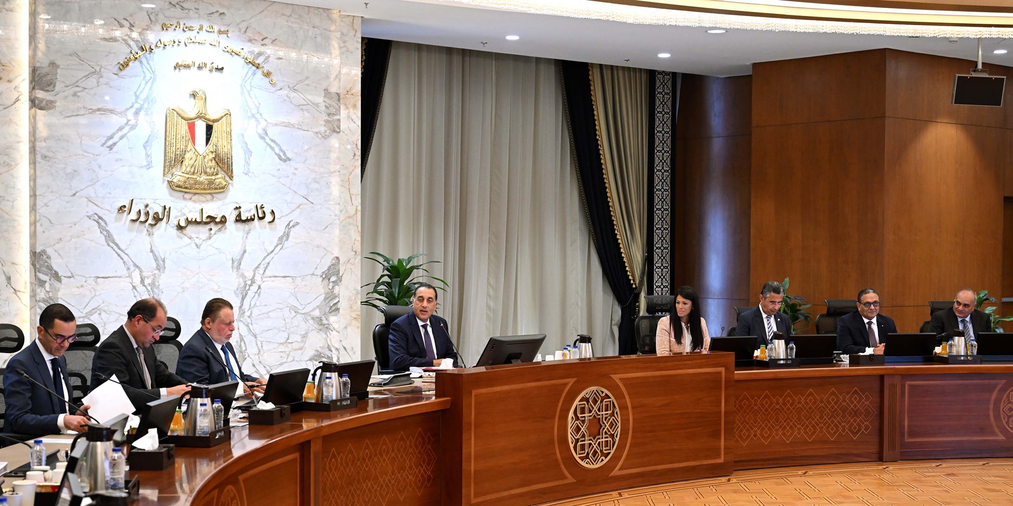 رئيس الوزراء يترأس اجتماع المجموعة الوزارية الاقتصادية