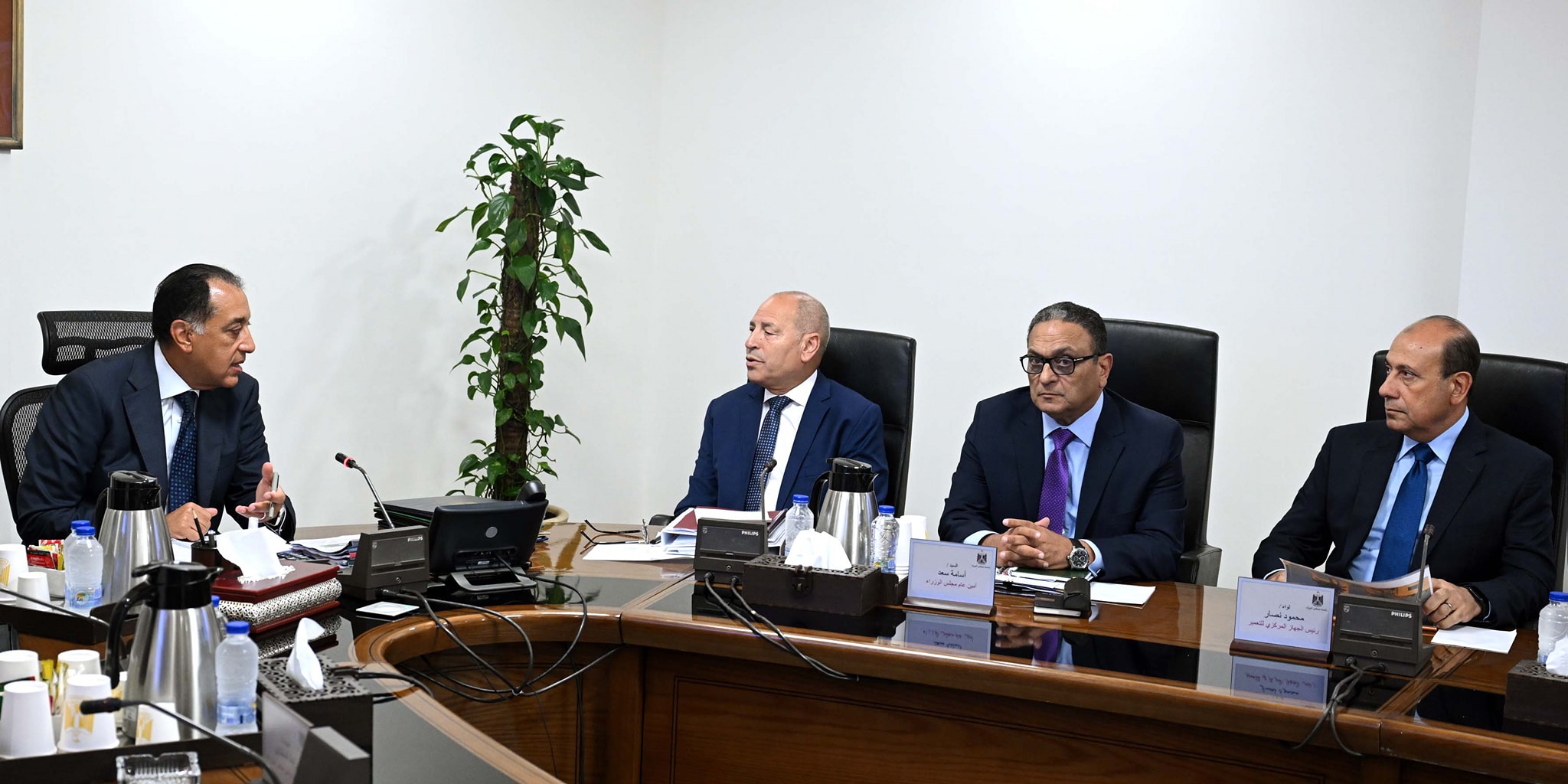 مدبولي يتابع فرص استثمار بعض الأراضي على كورنيش النيل