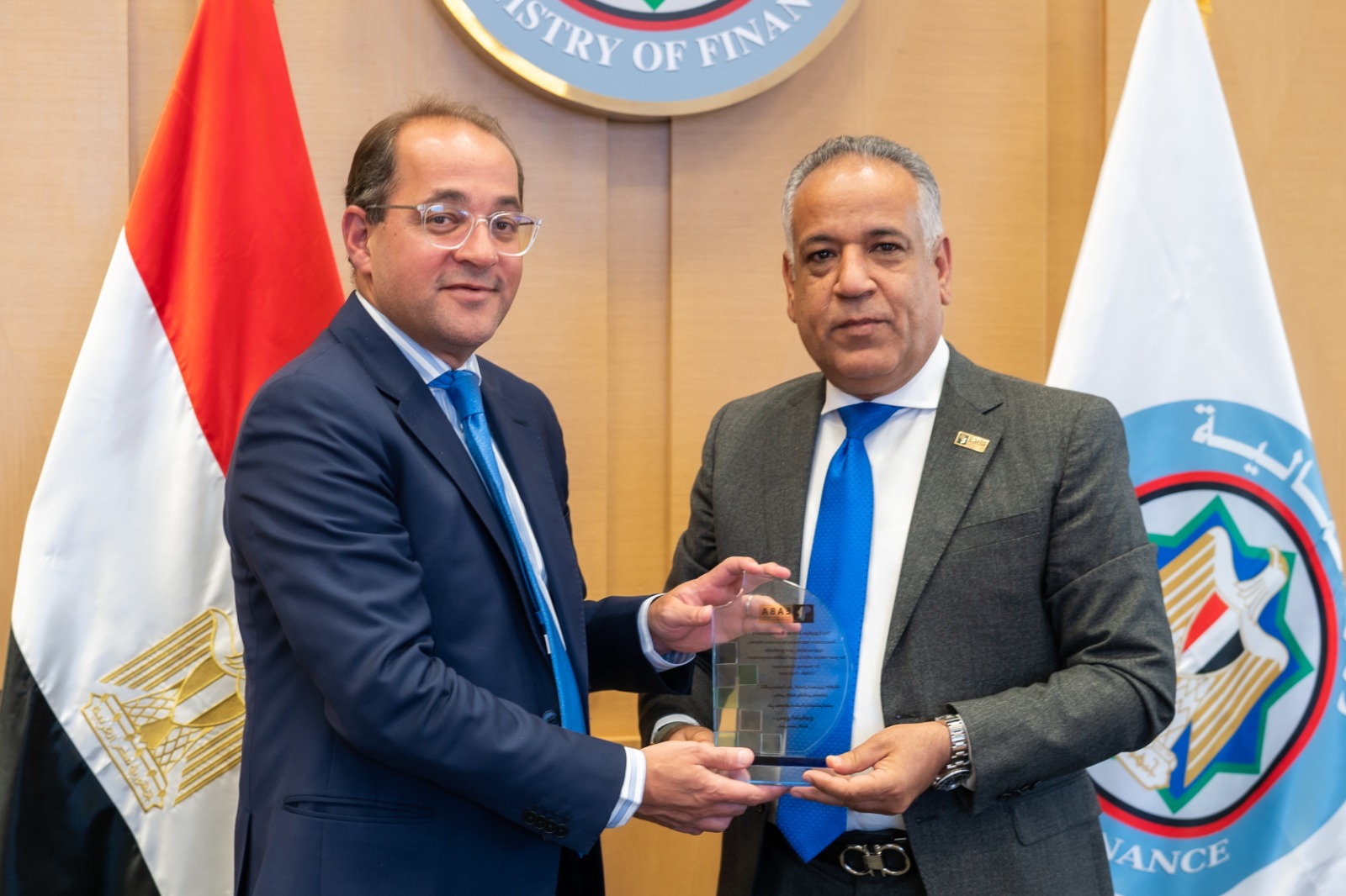 وزير المالية يلتقي رئيس مجلس إدارة جمعية رجال الأعمال المصريين الأفارقة