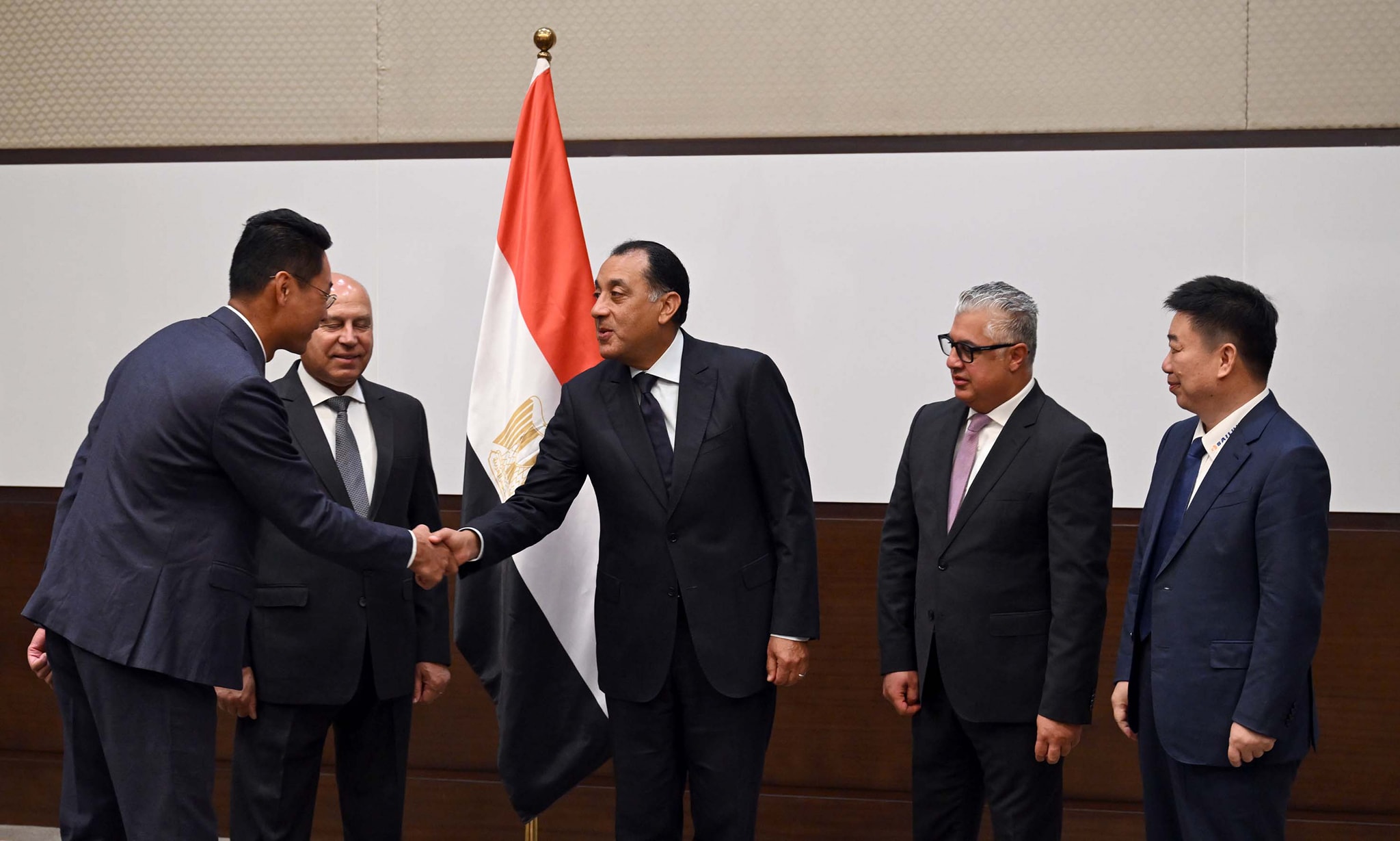 مراسم توقيع عقد إنشاء مصنع مجموعة سايلون الصينية