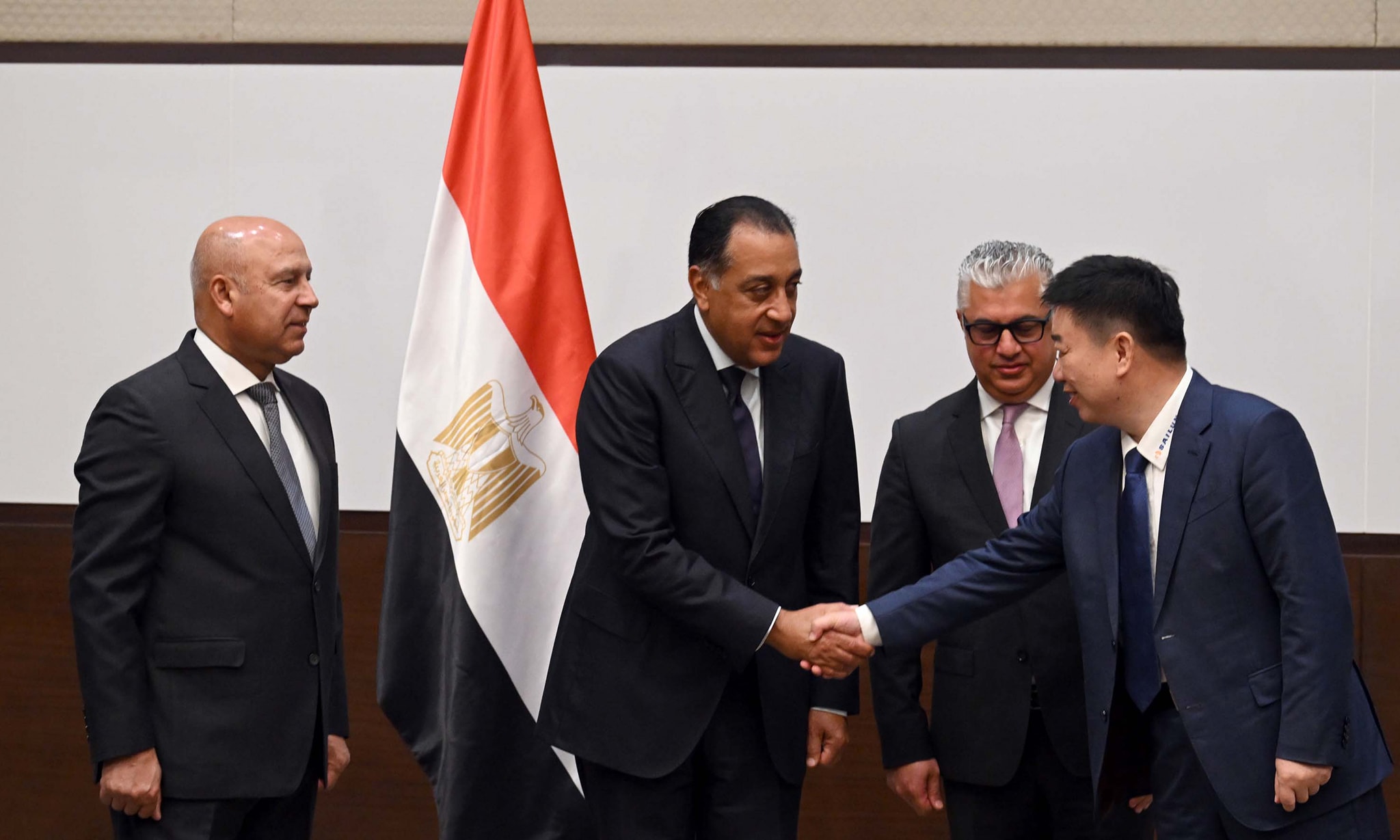 مراسم توقيع عقد إنشاء مصنع مجموعة سايلون الصينية