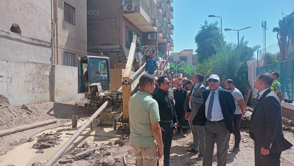 وزير الكهرباء يتفقد مركز تحكم الدقي والمركز الرئيسي للبيانات