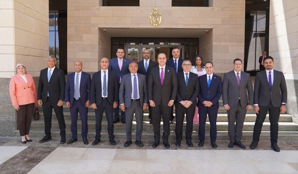 تعاون بين مصرف أبوظبي الإسلامي وهيئة الرعاية الصحية