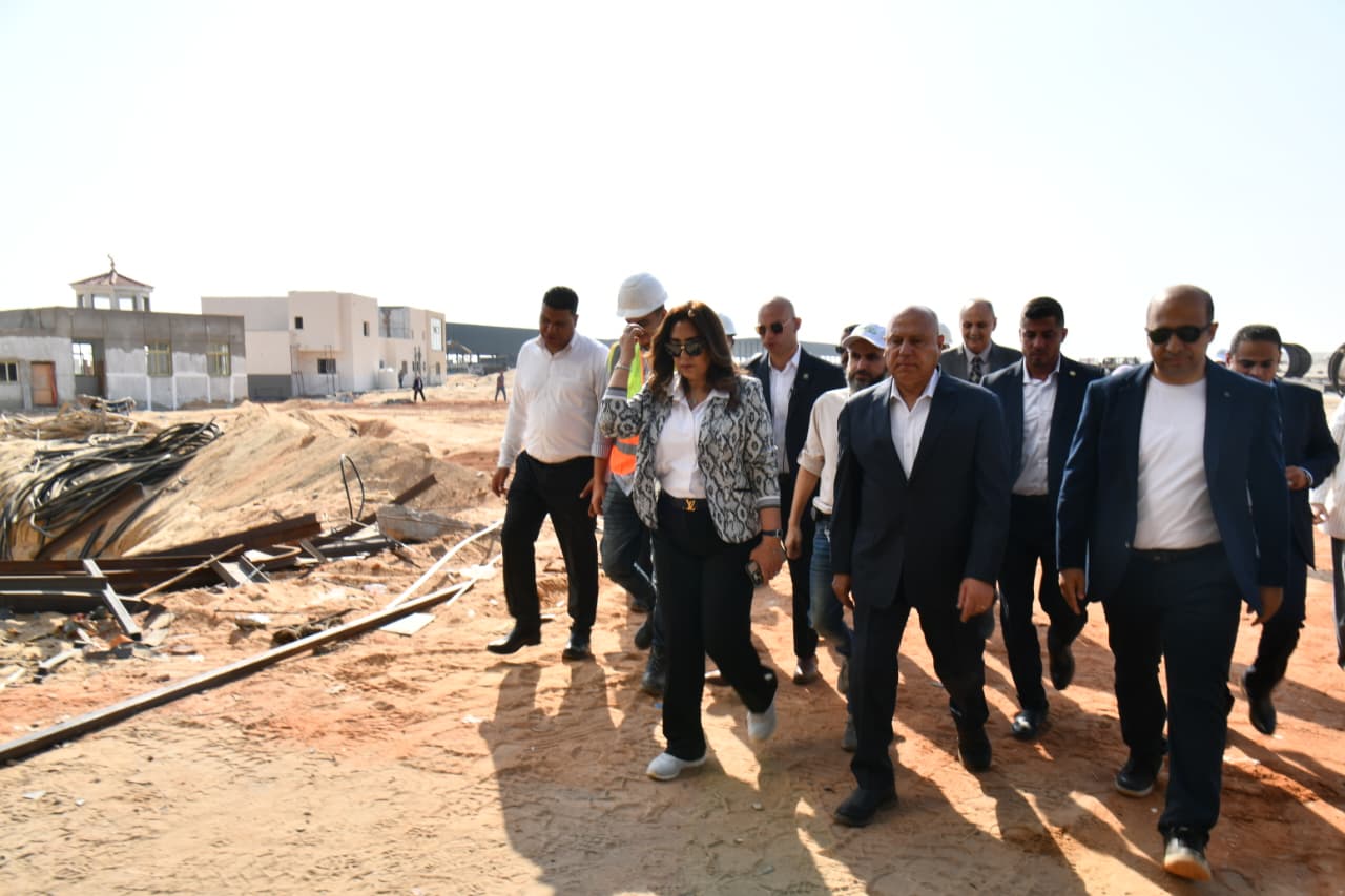 الوزير ووزير البيئة يتفقدان المجمع المتكامل لإدارة المخلفات