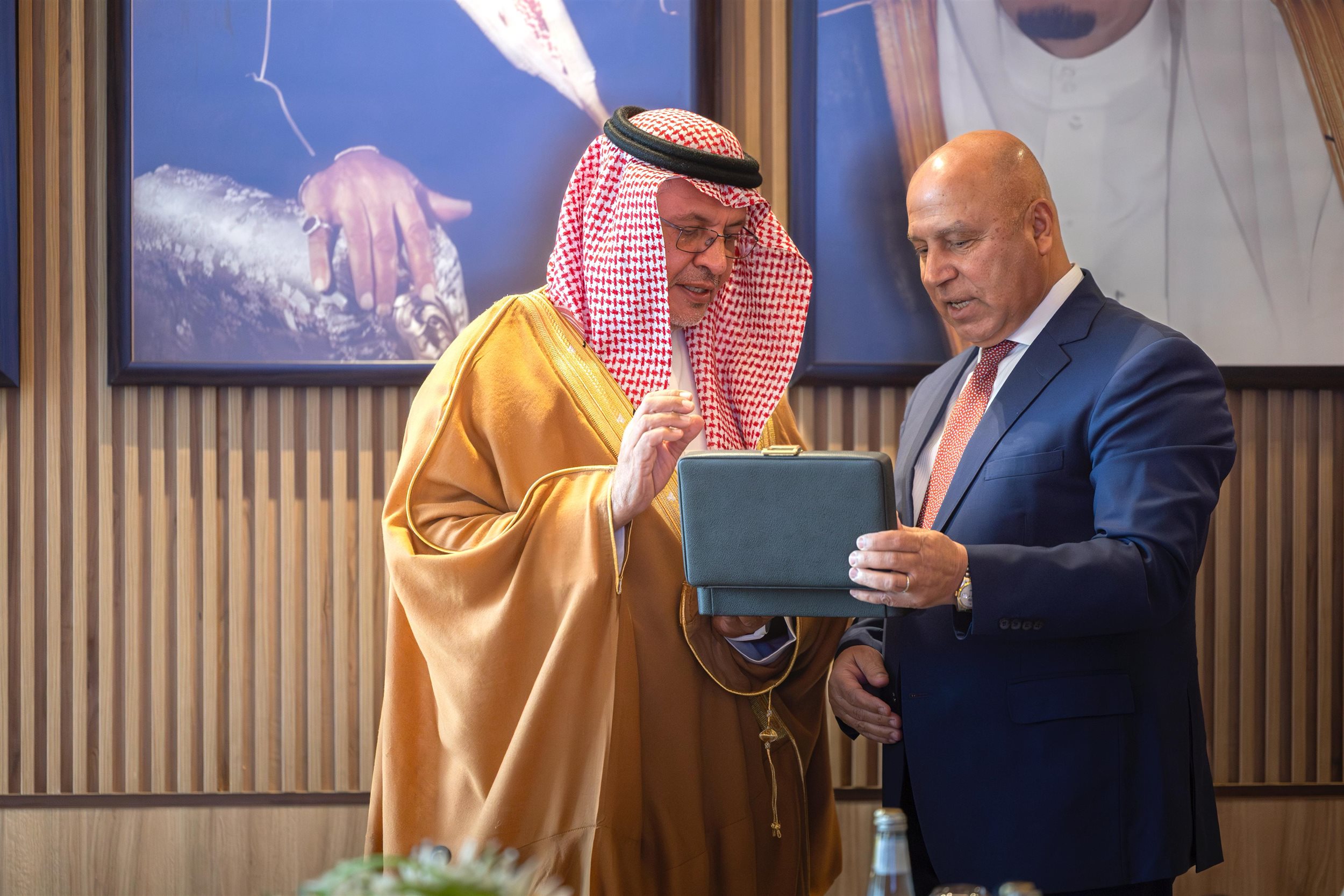 زيارة وزير الصناعة والنقل إلى العاصمة السعودية