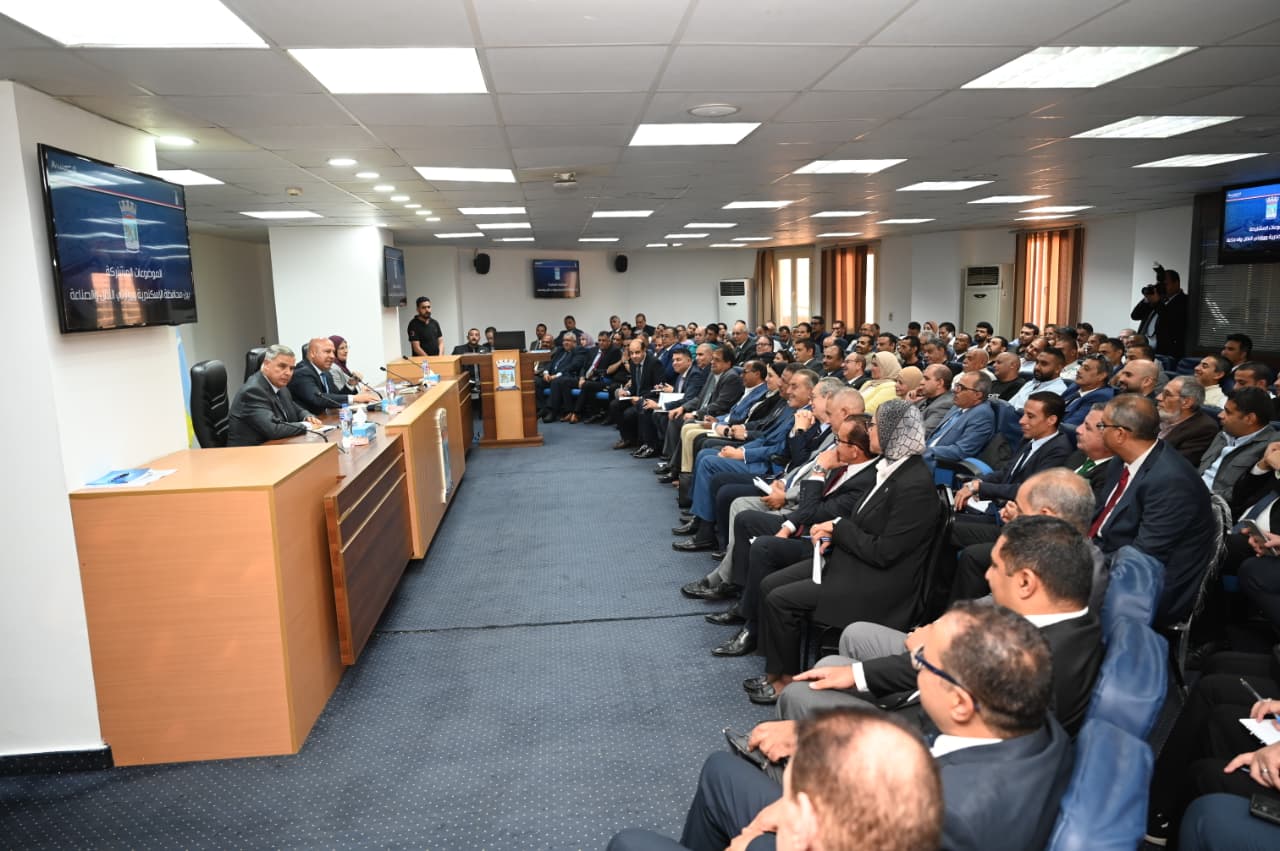 لقاء كامل الوزير مع مستثمري محافظة الإسكندرية