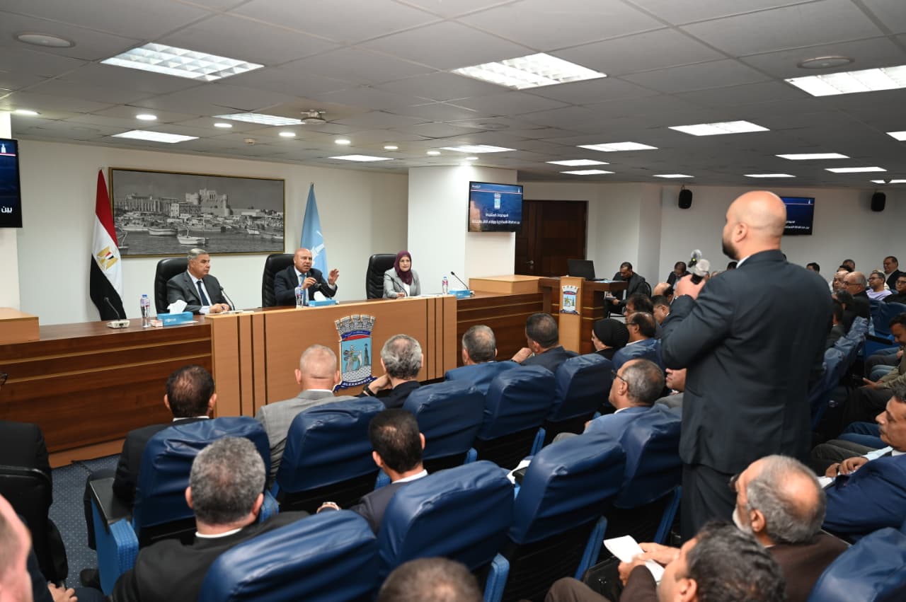 لقاء كامل الوزير مع مستثمري محافظة الإسكندرية