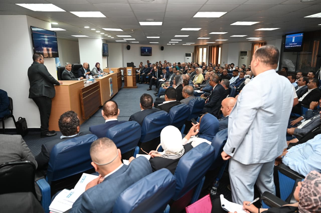 لقاء كامل الوزير مع مستثمري محافظة الإسكندرية