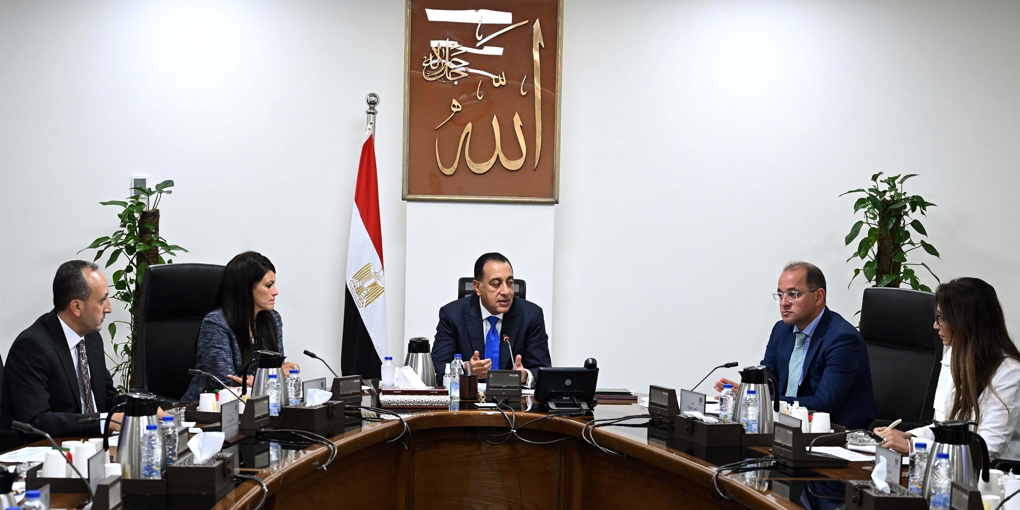 مدبولي يناقش زيادة الاعتمادات المالية لصيانة المنشآت الحكومية