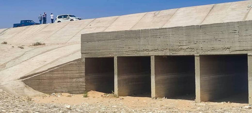 وزير الري يتابع جاهزية مخرات السيول ومنشآت الحماية من أخطار السيول